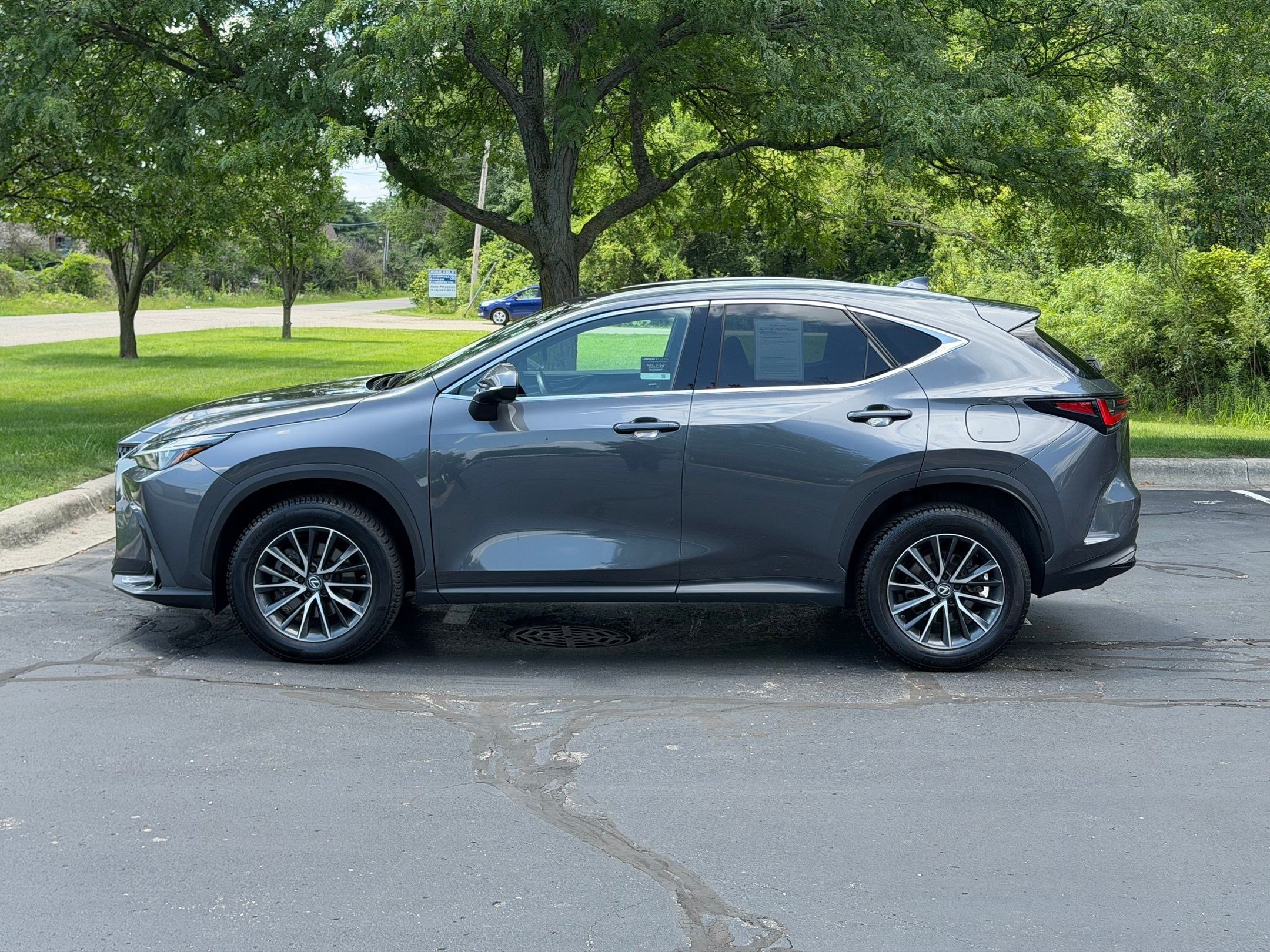 lexus nx 2022 2T2GDCEZ7NC001568 image lexus nx 2022 2T2GDCEZ7NC001568 image