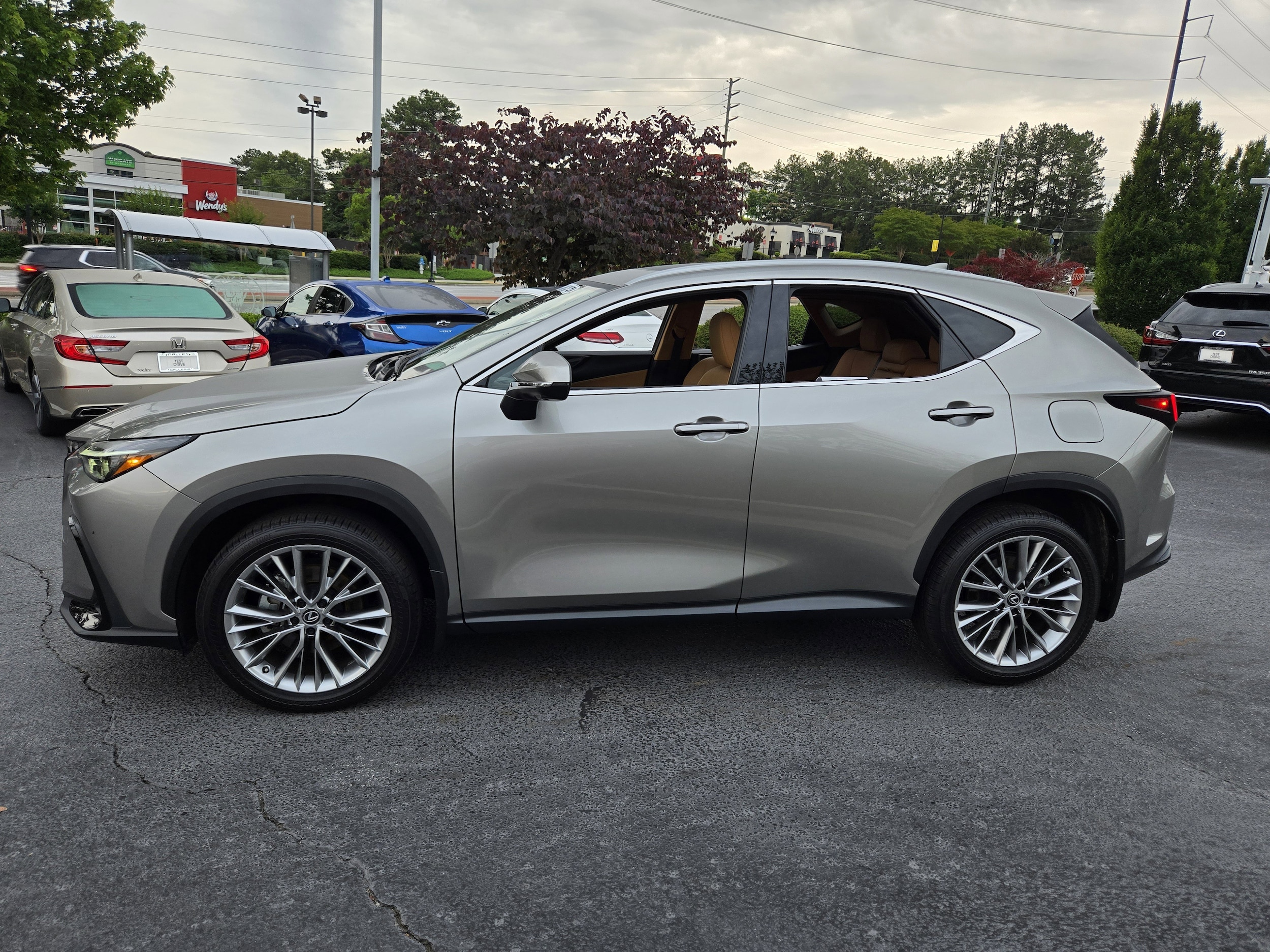 lexus nx 2025 2T2GGCEZ5SC080046 image lexus nx 2025 2T2GGCEZ5SC080046 image
