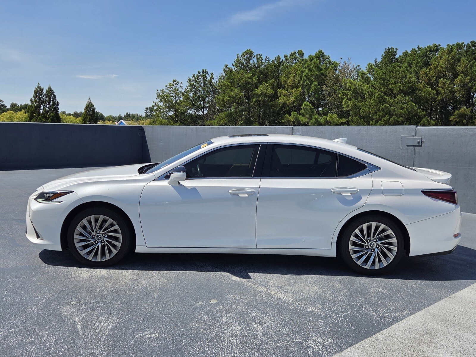 lexus es 2023 58AFZ1B19PU147498 image lexus es 2023 58AFZ1B19PU147498 image
