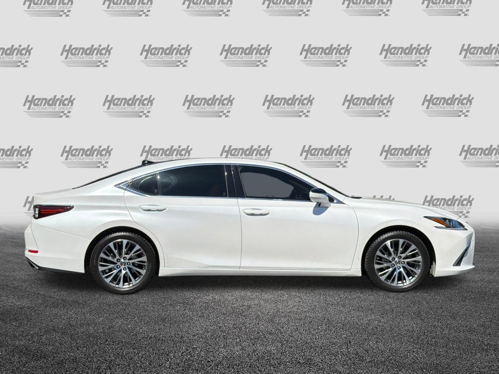lexus es 2019 JTHBZ1B12K2005099 image lexus es 2019 JTHBZ1B12K2005099 image