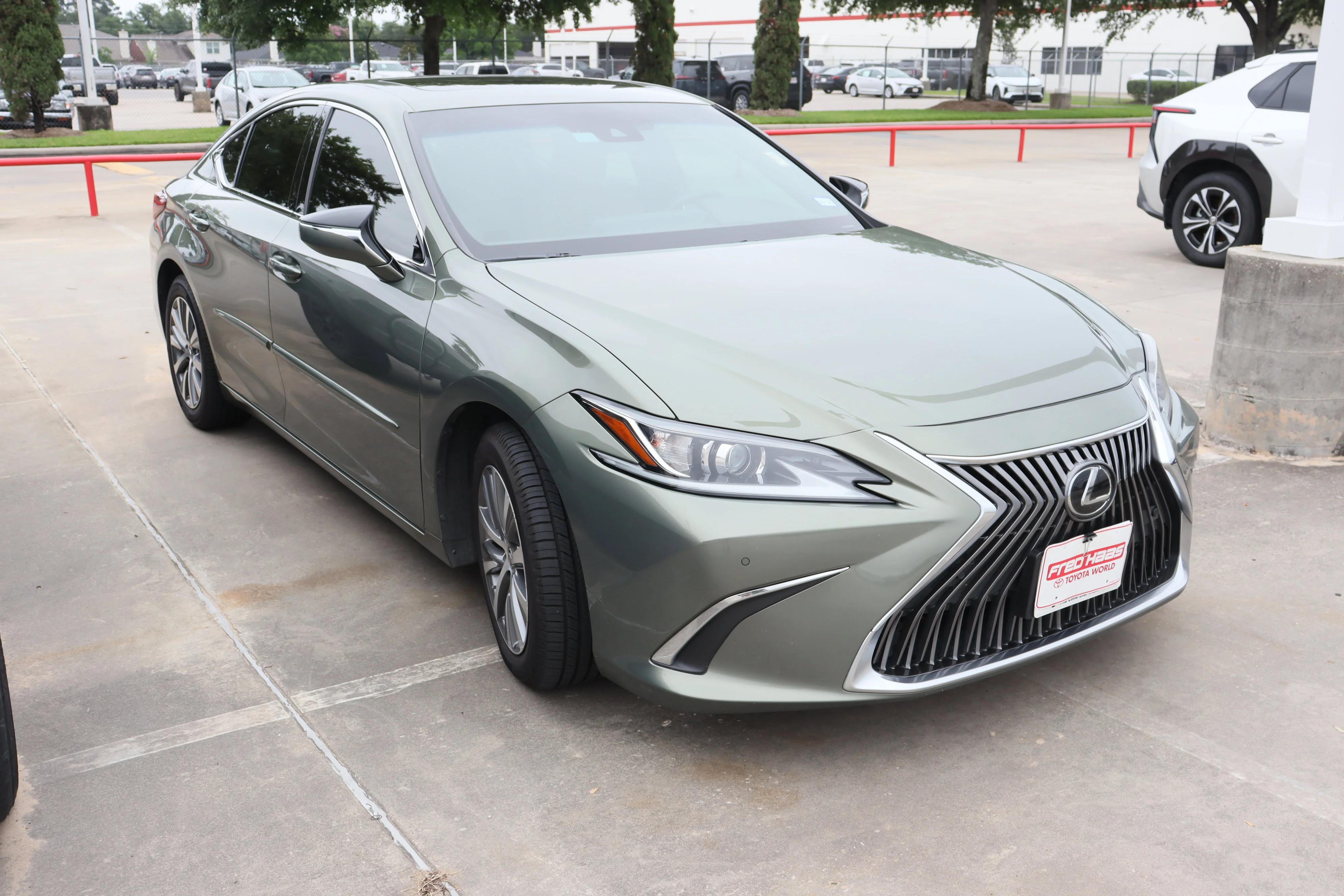 lexus es 2019 58ABZ1B1XKU040838 image lexus es 2019 58ABZ1B1XKU040838 image