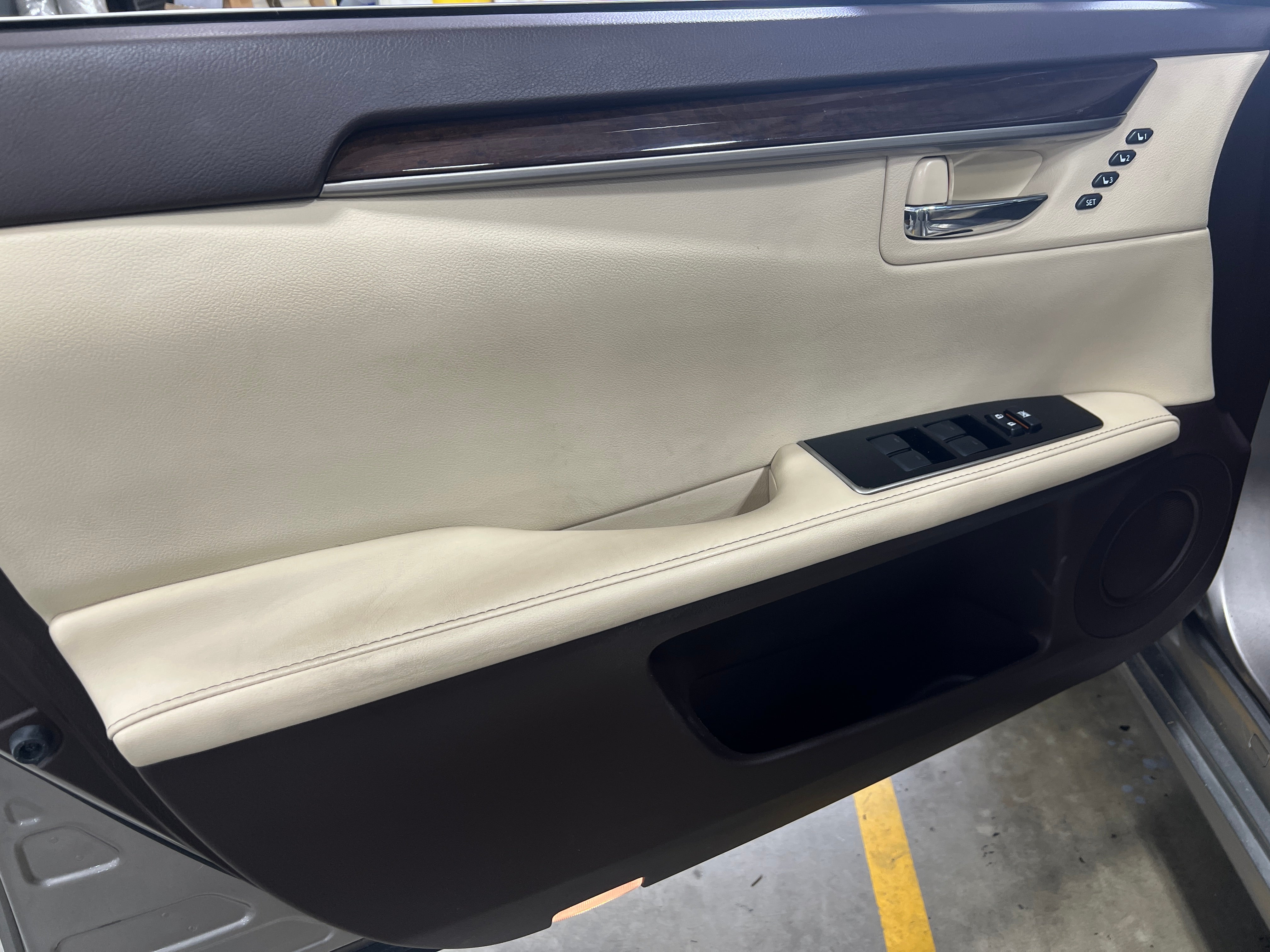 lexus es 2017 58ABK1GG5HU053538 image lexus es 2017 58ABK1GG5HU053538 image