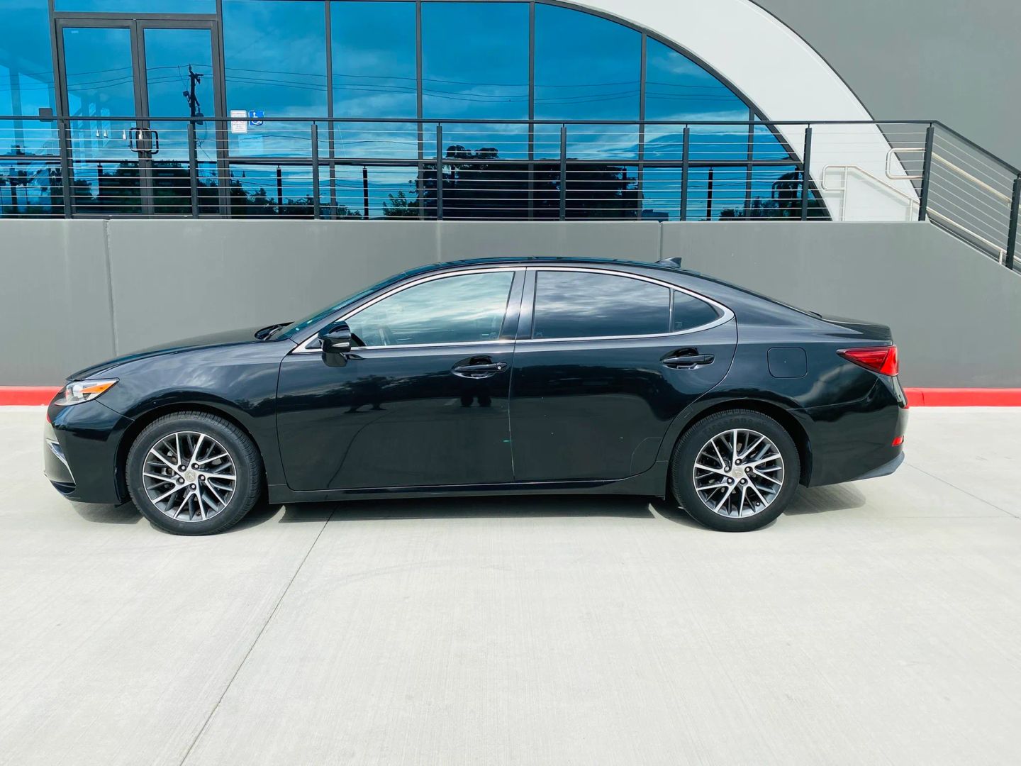 lexus es 2017 58ABK1GG0HU057738 image lexus es 2017 58ABK1GG0HU057738 image
