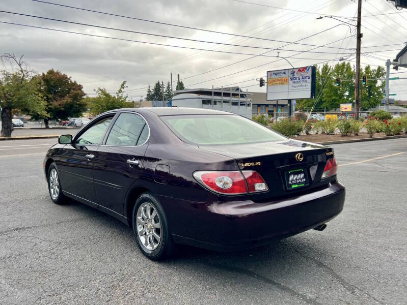 lexus es 2004 JTHBA30G440012810 image lexus es 2004 JTHBA30G440012810 image