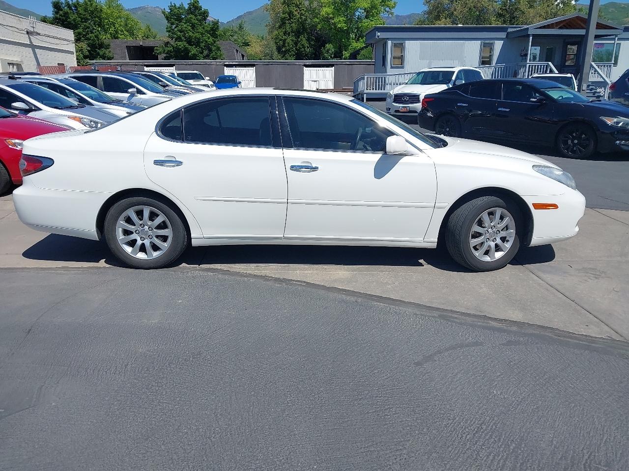 lexus es 2004 JTHBA30GX45038556 image lexus es 2004 JTHBA30GX45038556 image