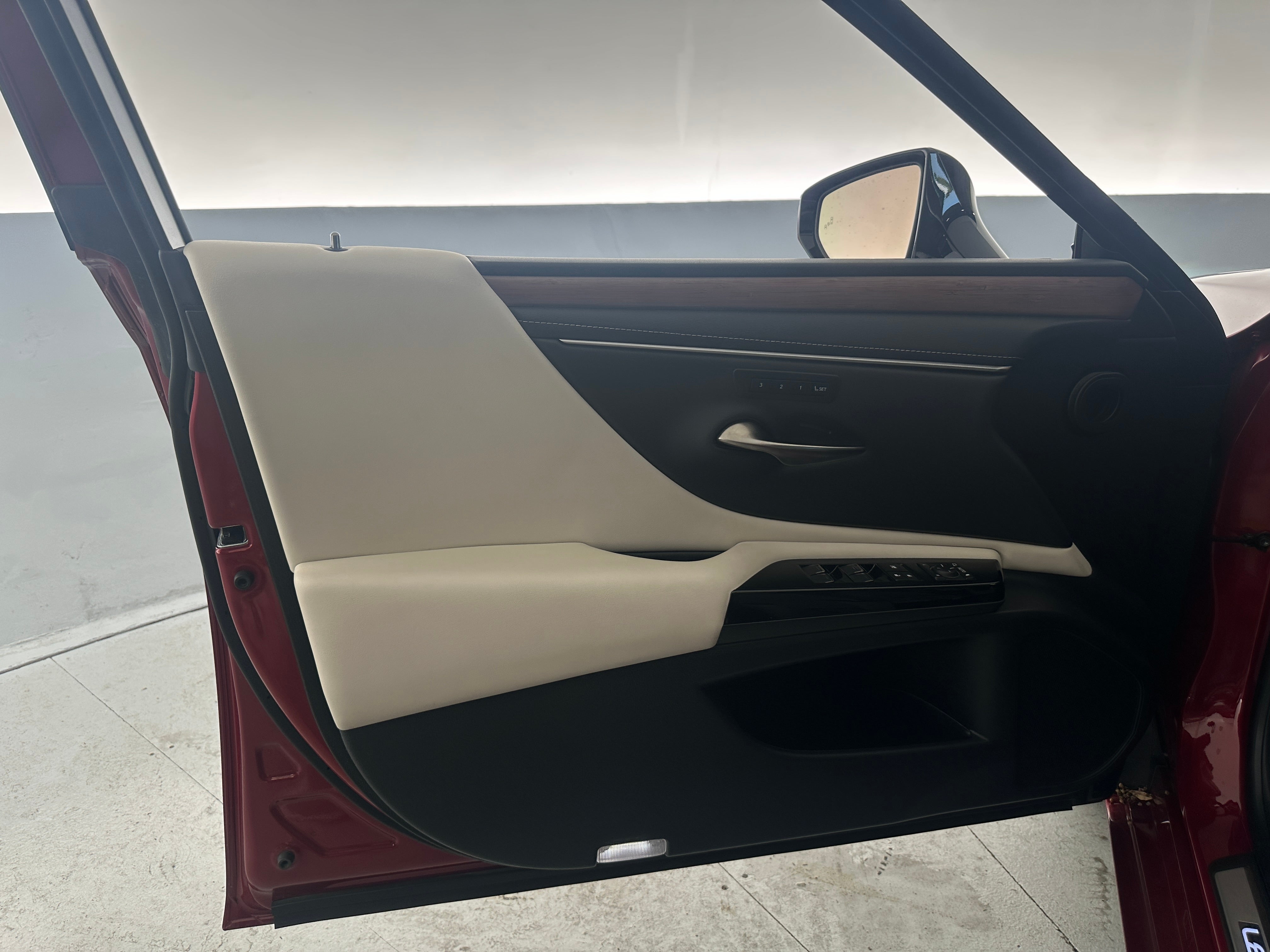 lexus es 2024 58AEZ1B10RU163538 image lexus es 2024 58AEZ1B10RU163538 image