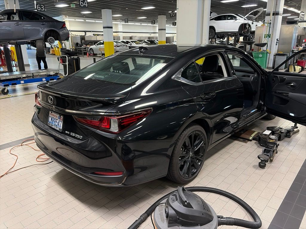 lexus es 2024 58AD11D14RU012475 image lexus es 2024 58AD11D14RU012475 image
