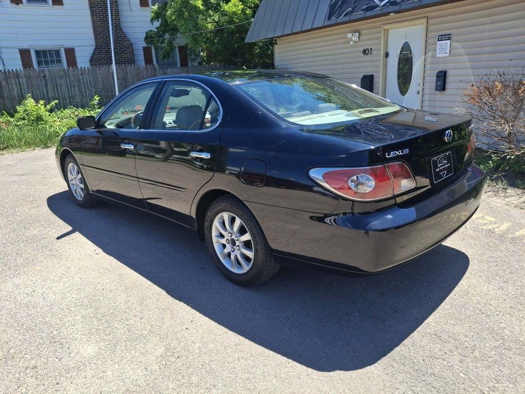 lexus es 2002 JTHBF30G020066961 image lexus es 2002 JTHBF30G020066961 image