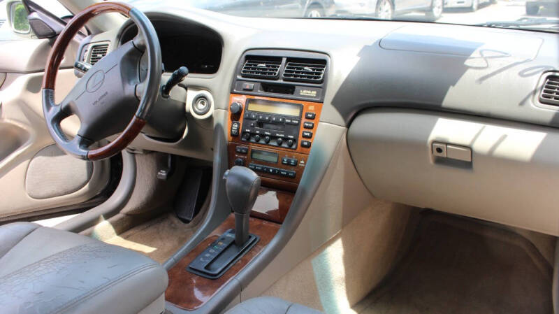 lexus es 2001 JT8BF28G010327261 image lexus es 2001 JT8BF28G010327261 image