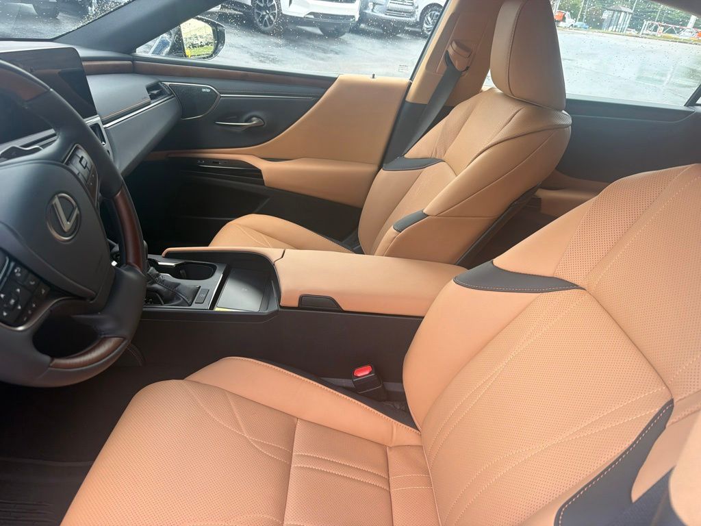 lexus es 2025 58AEZ1B1XSU212265 image lexus es 2025 58AEZ1B1XSU212265 image