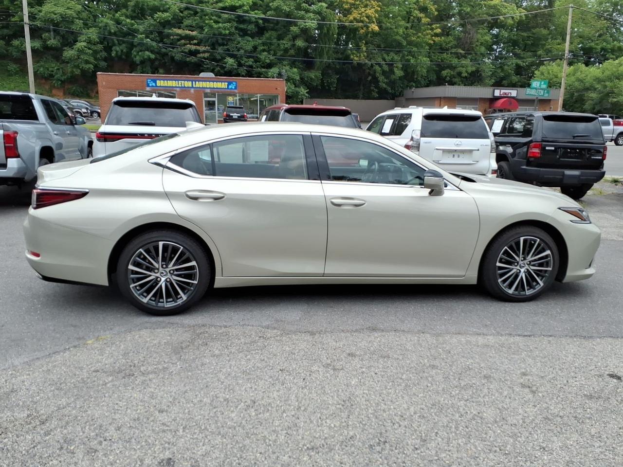 lexus es 2025 58ADZ1B19SU203925 image lexus es 2025 58ADZ1B19SU203925 image