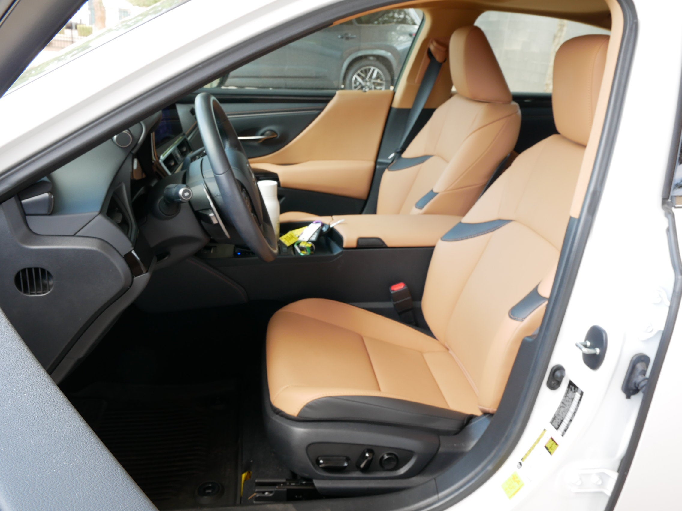 lexus es 2025 58ACZ1B1XSU216016 image lexus es 2025 58ACZ1B1XSU216016 image