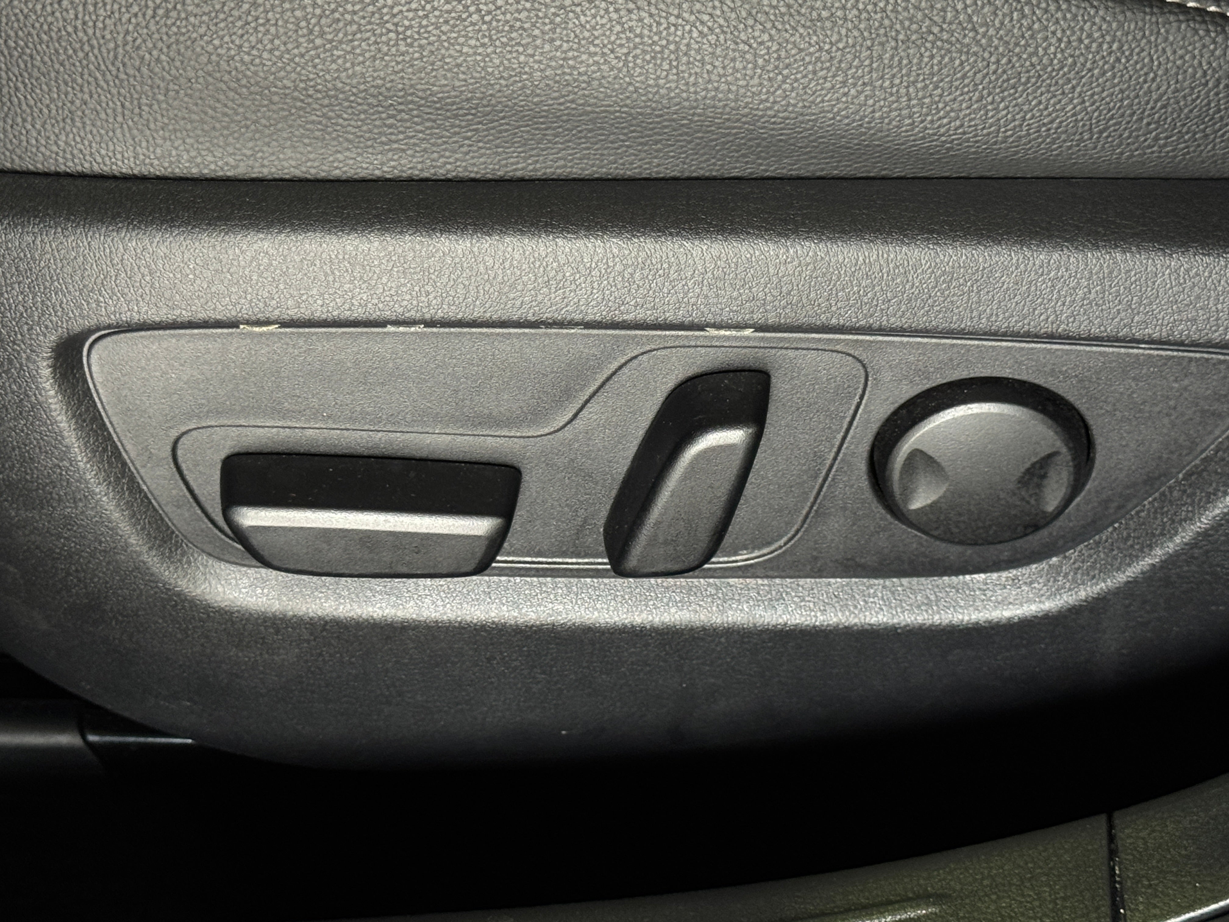 mazda cx-50 2025 7MMVABBM6SN307600 image mazda cx-50 2025 7MMVABBM6SN307600 image