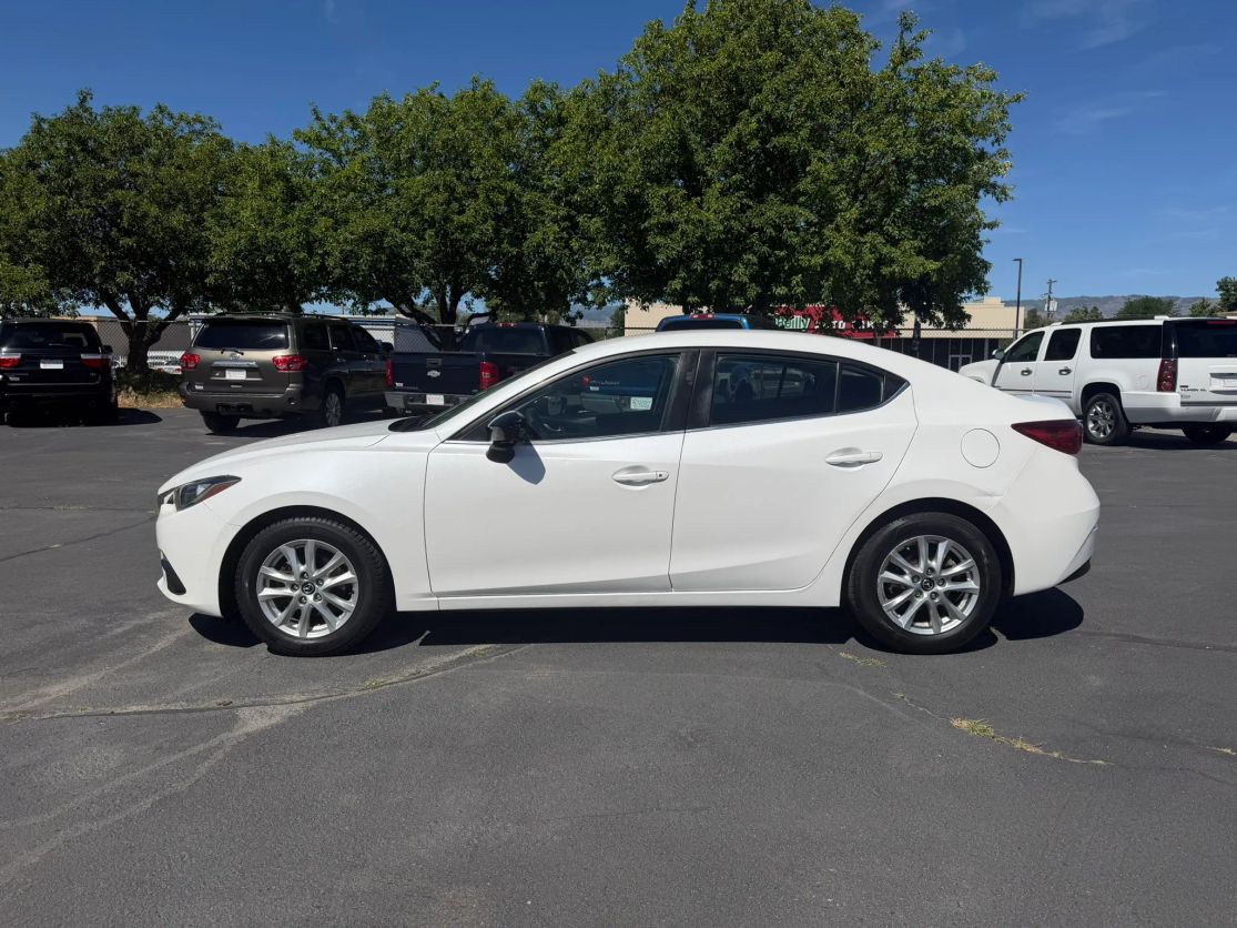 mazda mazda3 2016 JM1BM1U76G1301967 image mazda mazda3 2016 JM1BM1U76G1301967 image
