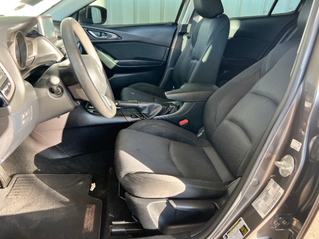 mazda mazda3 2016 3MZBM1U76GM303668 image mazda mazda3 2016 3MZBM1U76GM303668 image