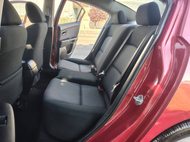 mazda mazda3 2006 JM1BK32FX61427050 image mazda mazda3 2006 JM1BK32FX61427050 image
