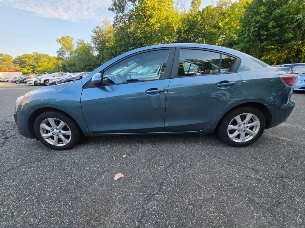 mazda mazda3 2011 JM1BL1VG4B1367539 image mazda mazda3 2011 JM1BL1VG4B1367539 image