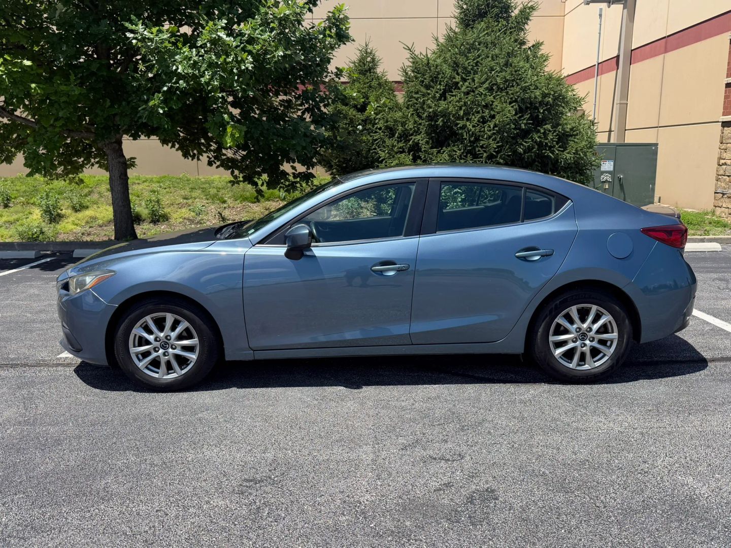 mazda mazda3 2014 JM1BM1V78E1125600 image mazda mazda3 2014 JM1BM1V78E1125600 image