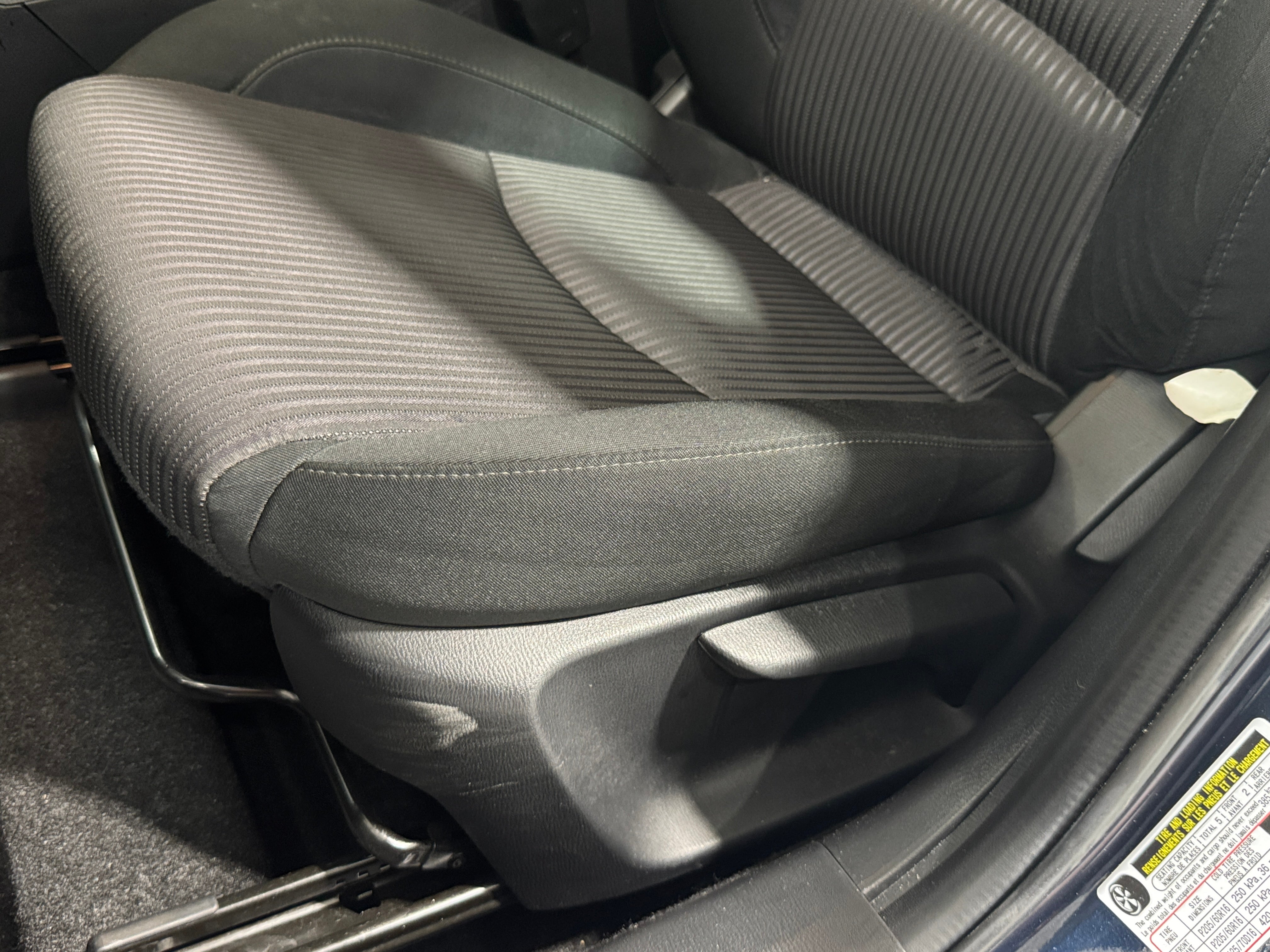 mazda mazda3 2014 3MZBM1V76EM116670 image mazda mazda3 2014 3MZBM1V76EM116670 image
