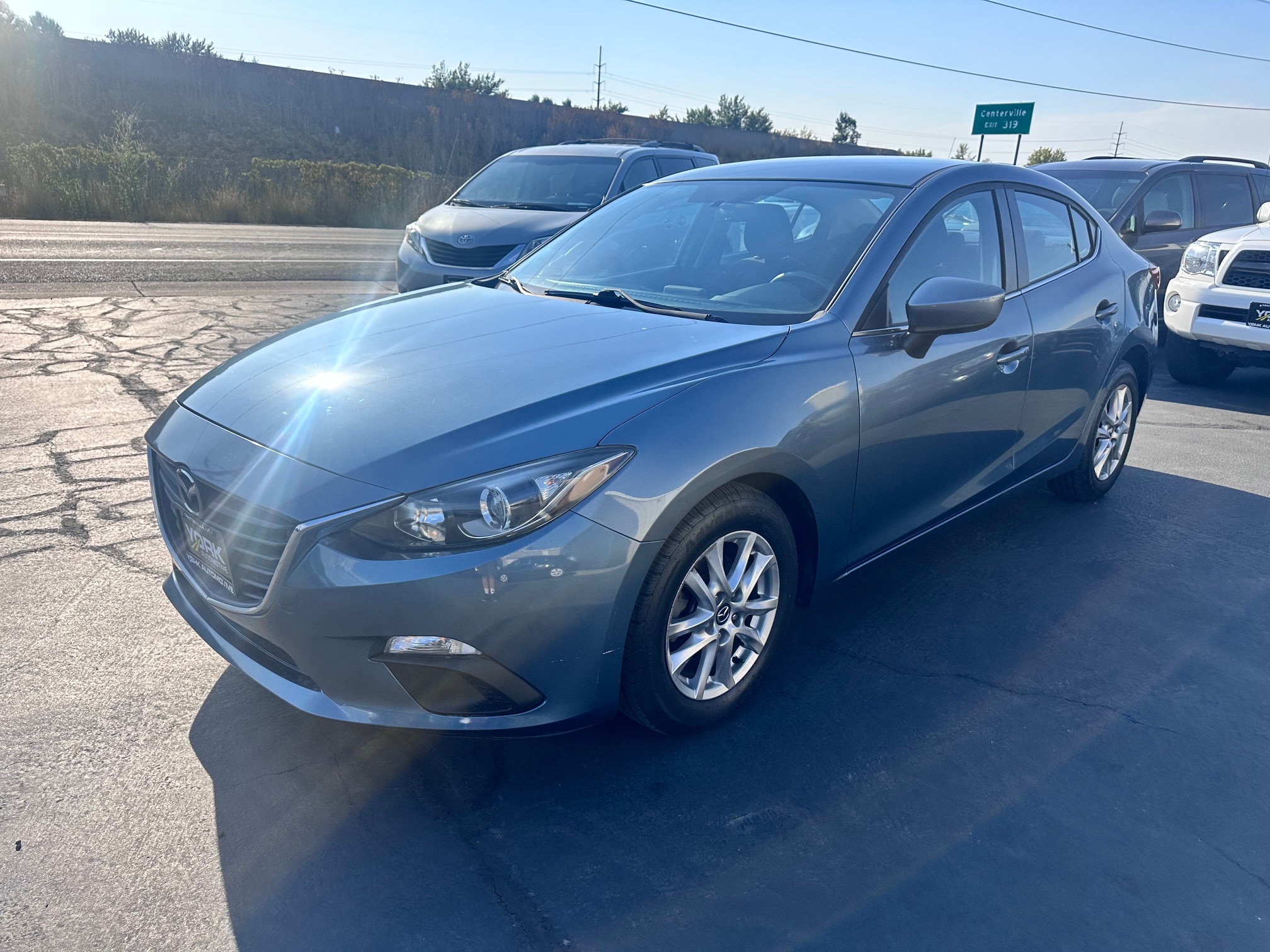 mazda mazda3 2014 JM1BM1V78E1212526 image mazda mazda3 2014 JM1BM1V78E1212526 image