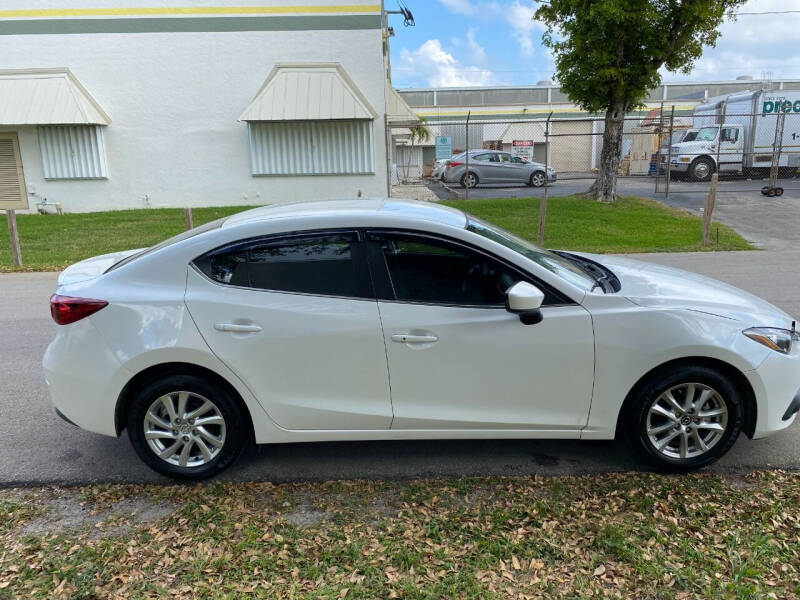 mazda mazda3 2015 3MZBM1V73FM145996 image mazda mazda3 2015 3MZBM1V73FM145996 image