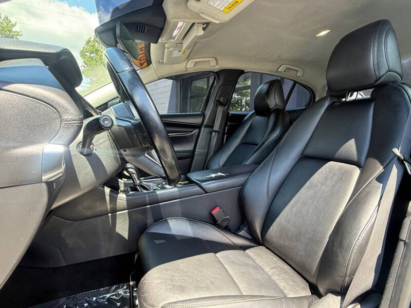 mazda mazda3 2019 JM1BPBAM8K1131479 image mazda mazda3 2019 JM1BPBAM8K1131479 image