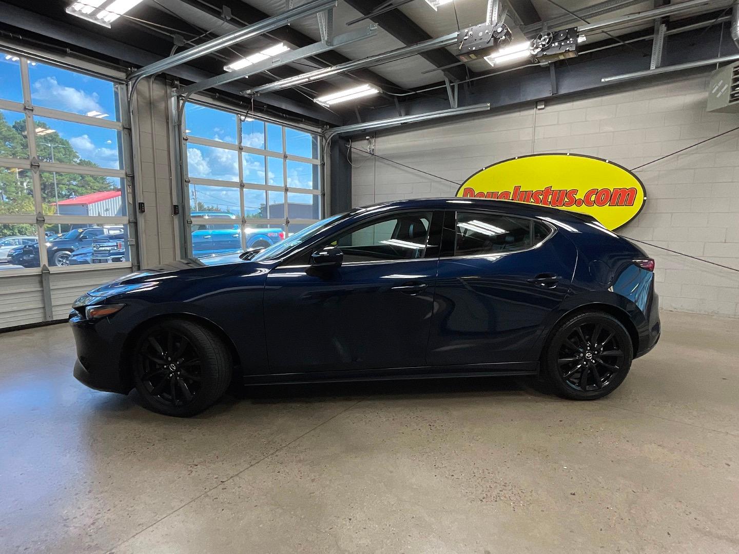 mazda mazda3 2019 JM1BPBNM7K1130690 image mazda mazda3 2019 JM1BPBNM7K1130690 image
