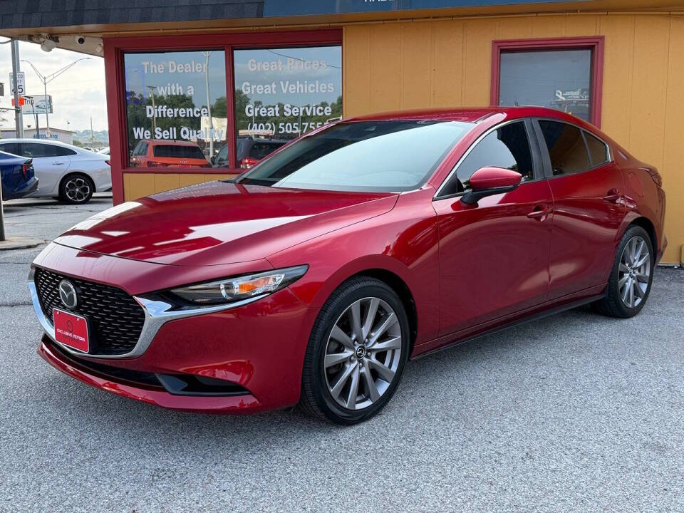 mazda mazda3 2019 JM1BPBAM1K1118010 image mazda mazda3 2019 JM1BPBAM1K1118010 image