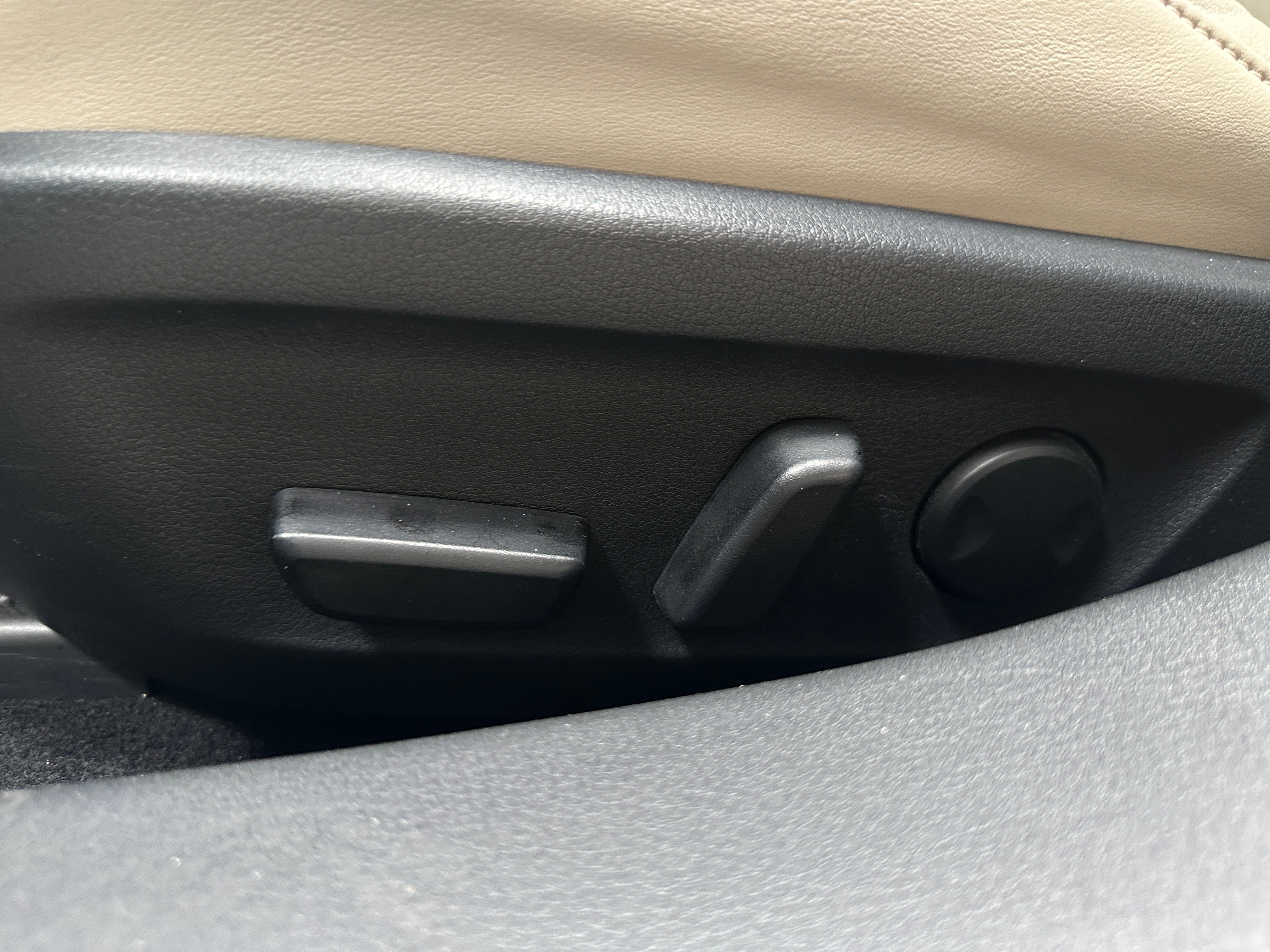 mazda mazda3 2019 JM1BPACLXK1113628 image mazda mazda3 2019 JM1BPACLXK1113628 image