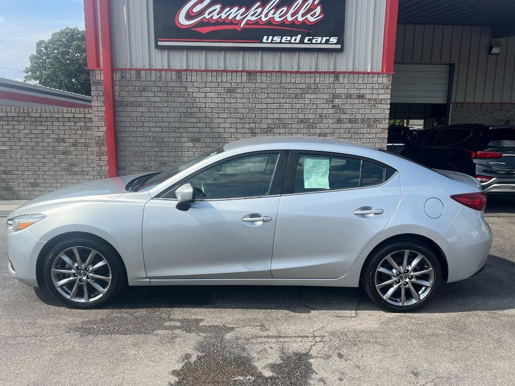 mazda mazda3 2018 3MZBN1V31JM180538 image