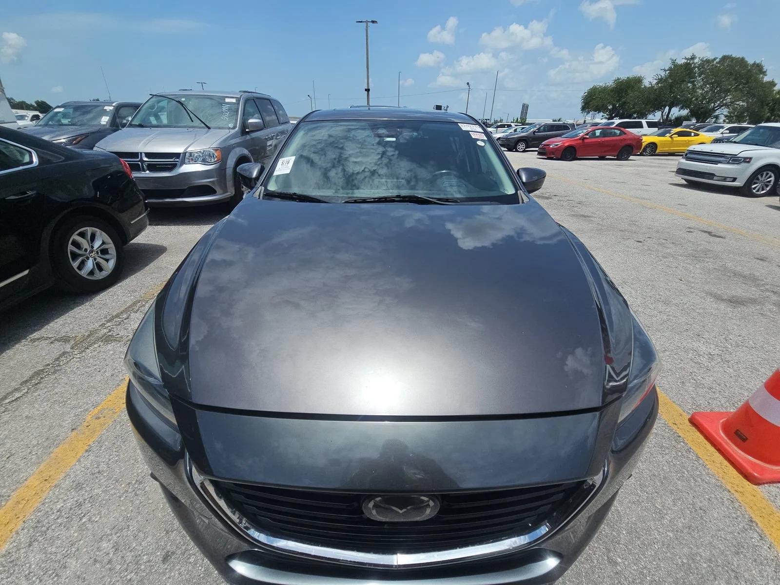 mazda mazda3 2018 3MZBN1M32JM251604 image mazda mazda3 2018 3MZBN1M32JM251604 image