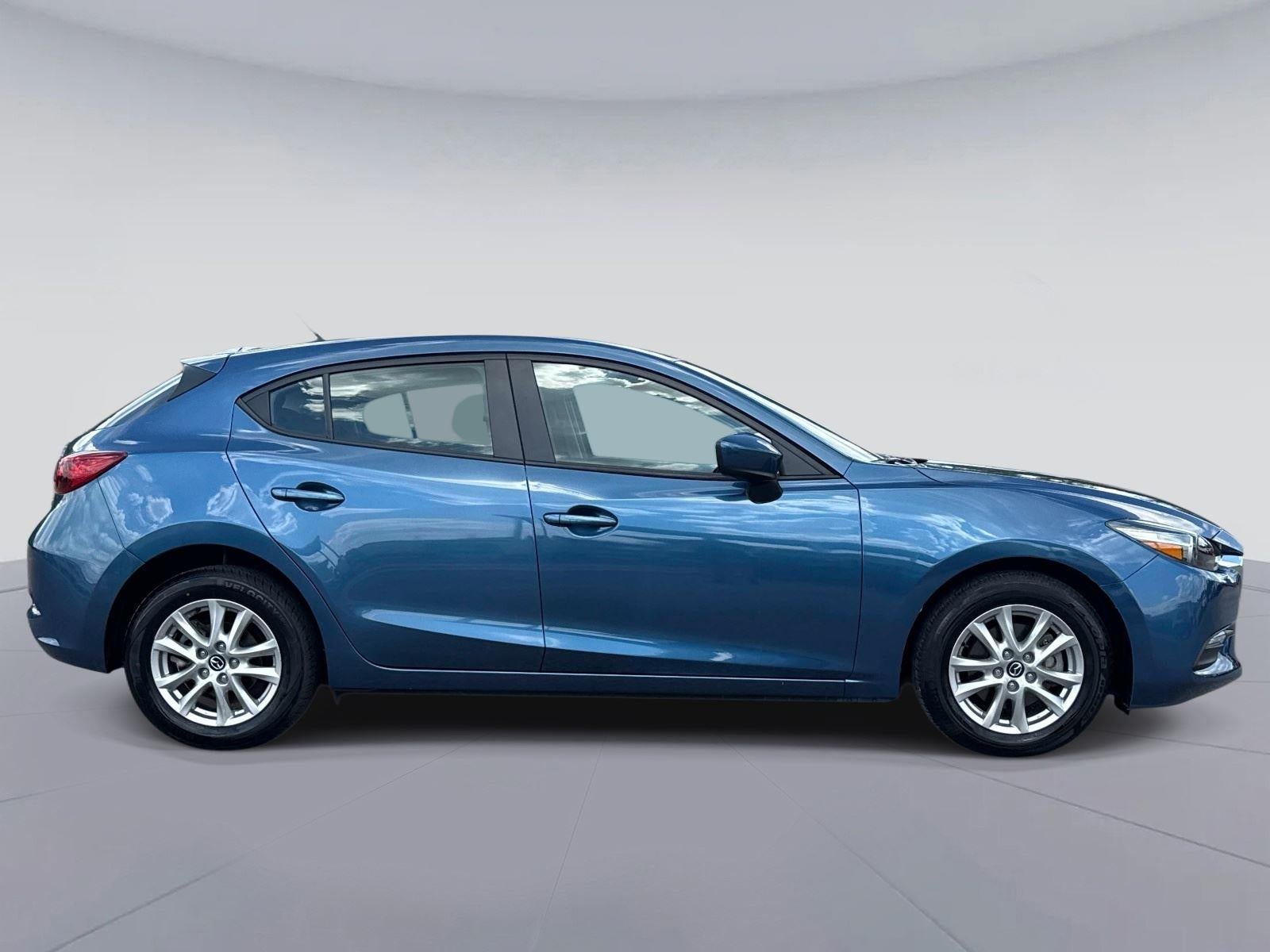 mazda mazda3 2018 3MZBN1K74JM270886 image mazda mazda3 2018 3MZBN1K74JM270886 image