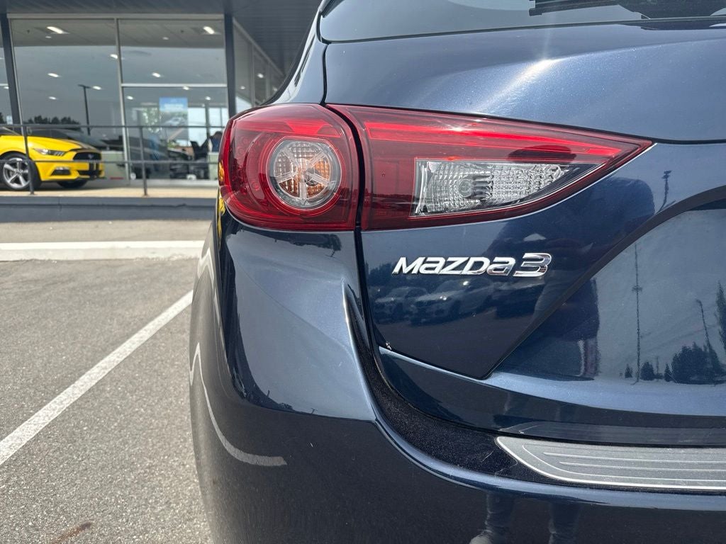 mazda mazda3 2018 3MZBN1M33JM218417 image mazda mazda3 2018 3MZBN1M33JM218417 image