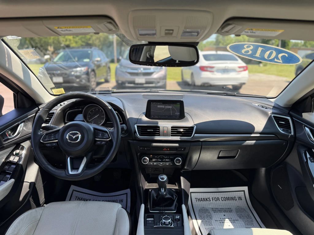 mazda mazda3 2018 3MZBN1M34JM166814 image mazda mazda3 2018 3MZBN1M34JM166814 image