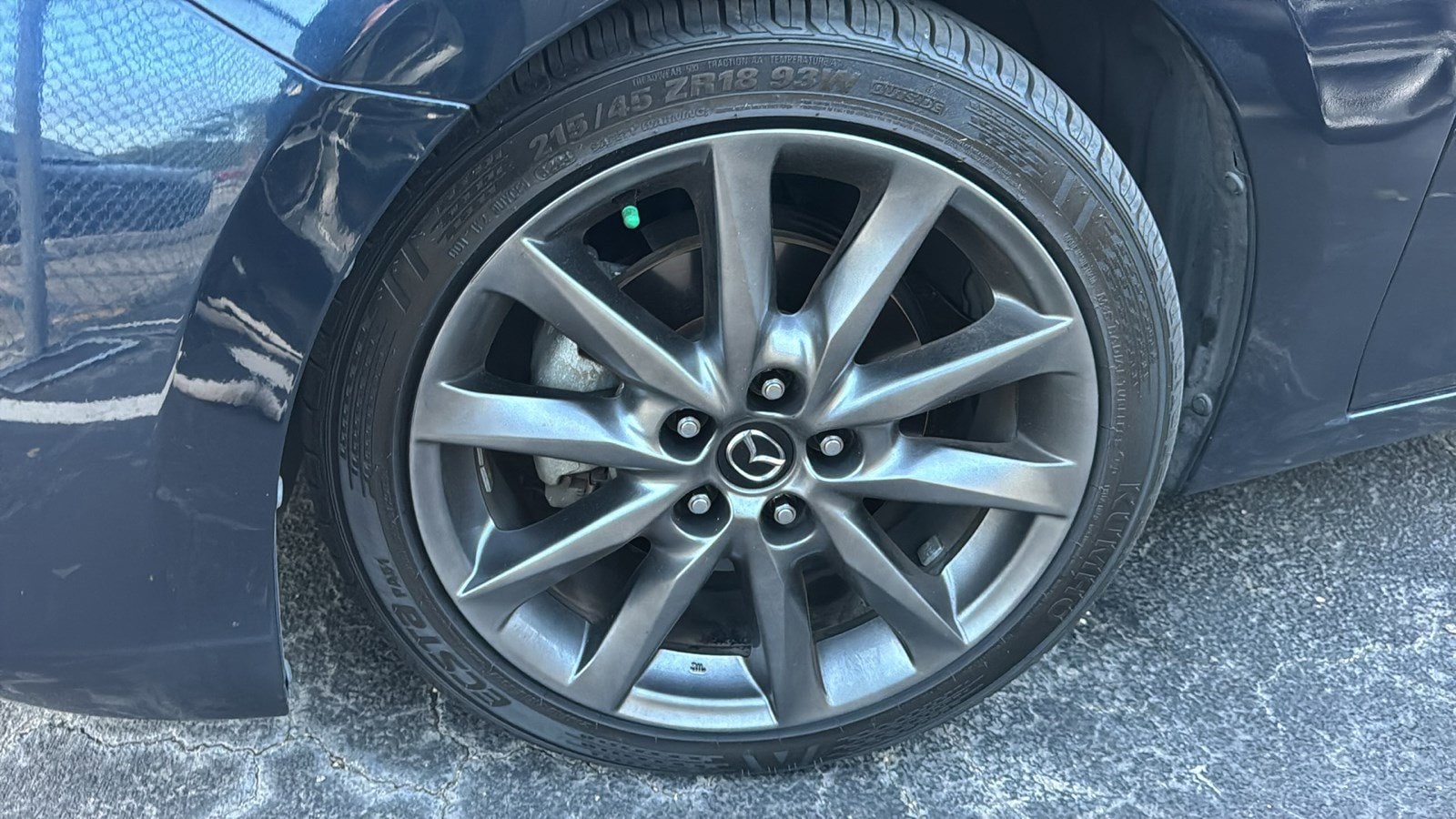 mazda mazda3 2018 3MZBN1M30JM262701 image mazda mazda3 2018 3MZBN1M30JM262701 image