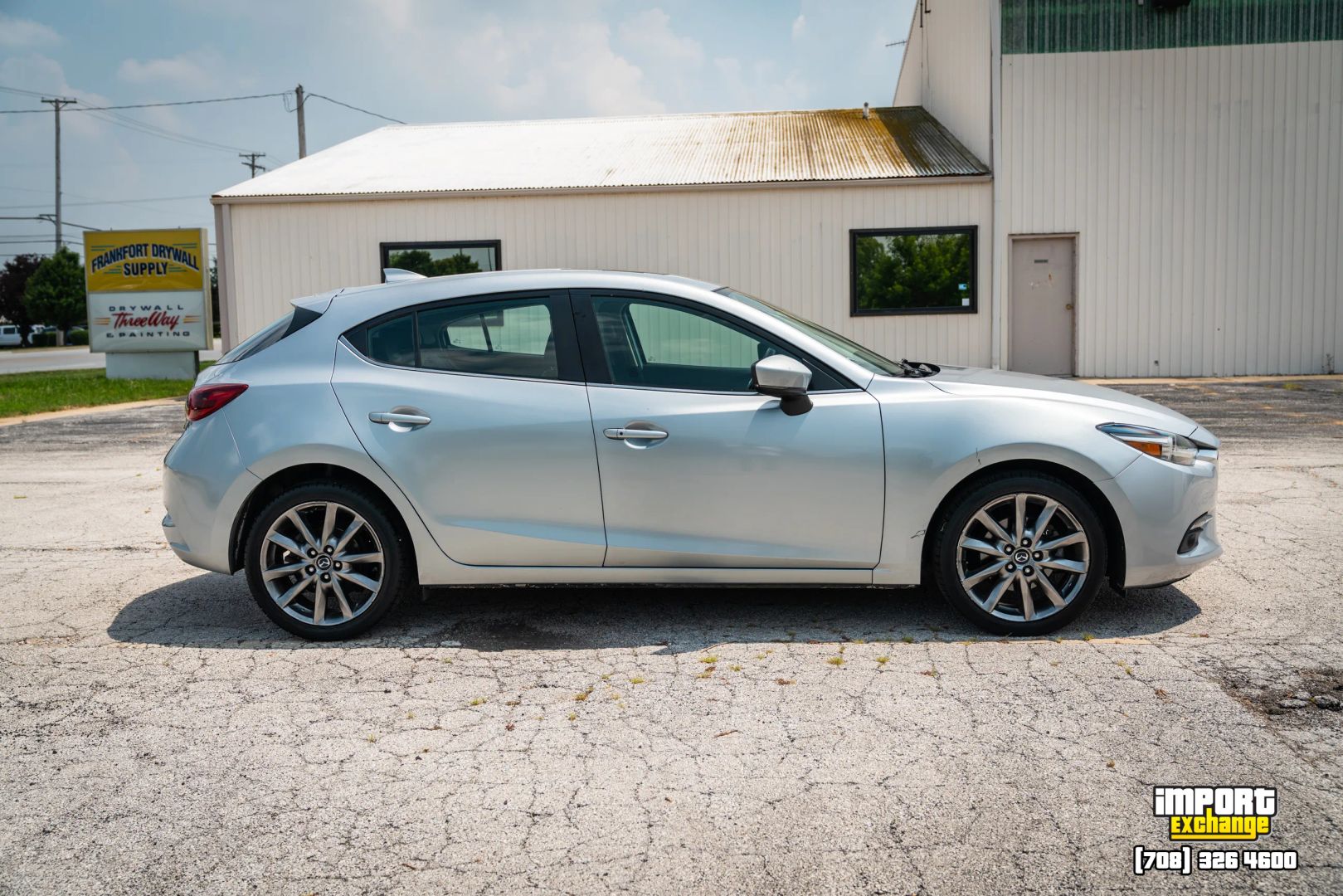 mazda mazda3 2018 3MZBN1M33JM257766 image mazda mazda3 2018 3MZBN1M33JM257766 image