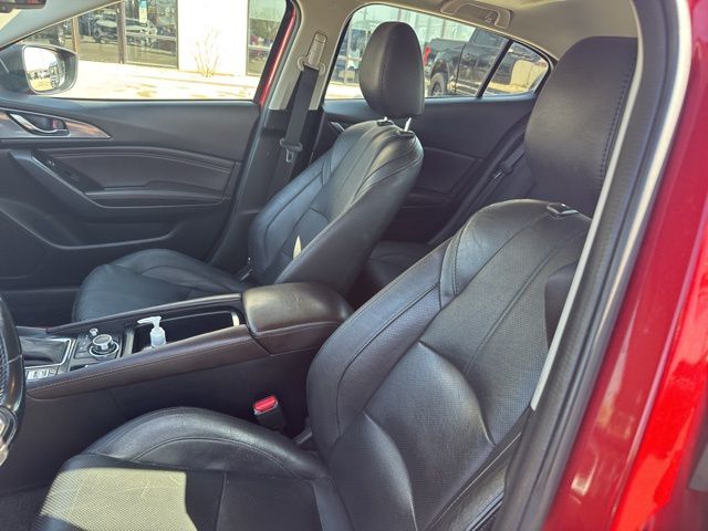 mazda mazda3 2018 3MZBN1M30JM169208 image mazda mazda3 2018 3MZBN1M30JM169208 image