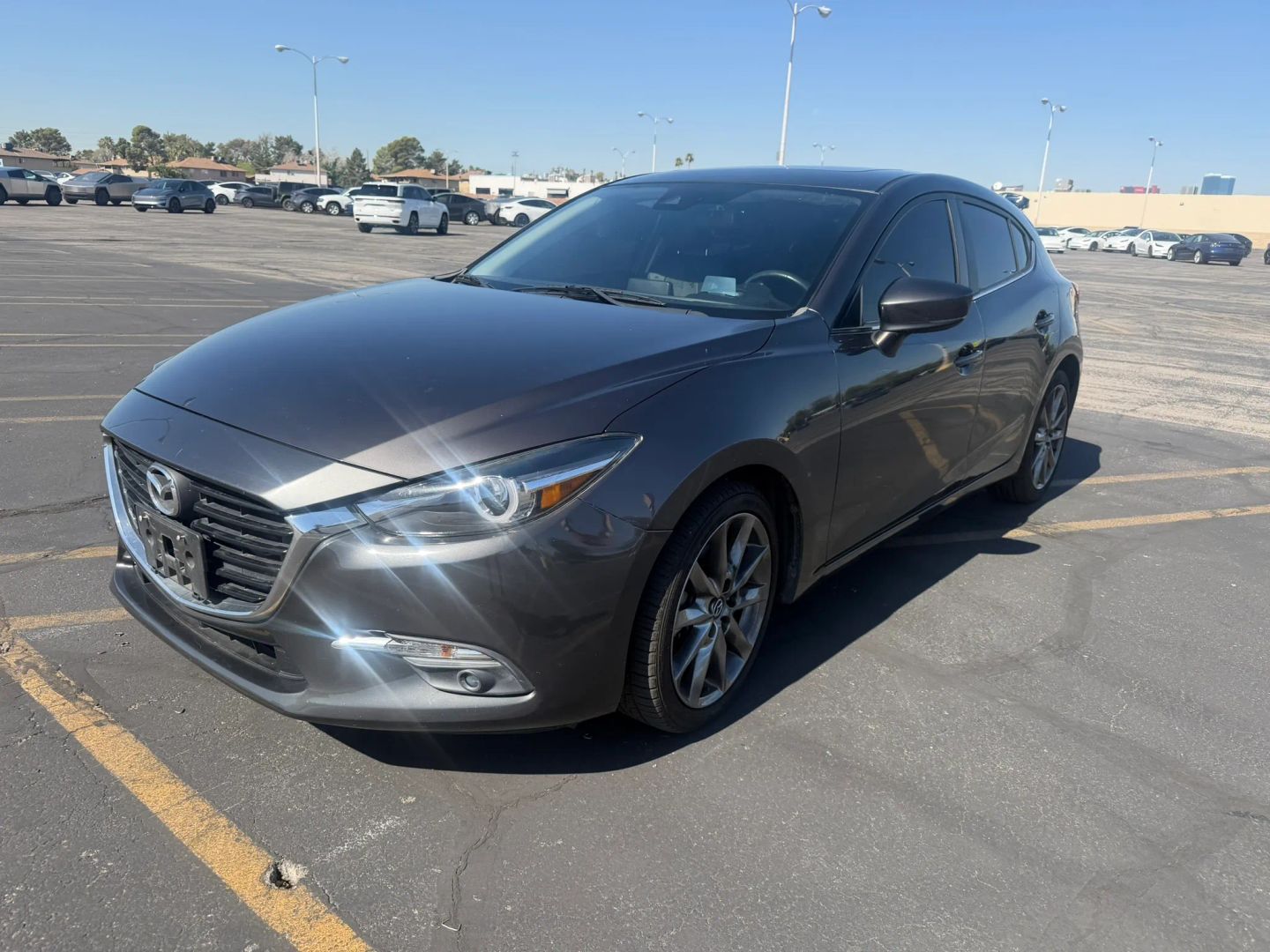 mazda mazda3 2018 3MZBN1M3XJM159396 image mazda mazda3 2018 3MZBN1M3XJM159396 image