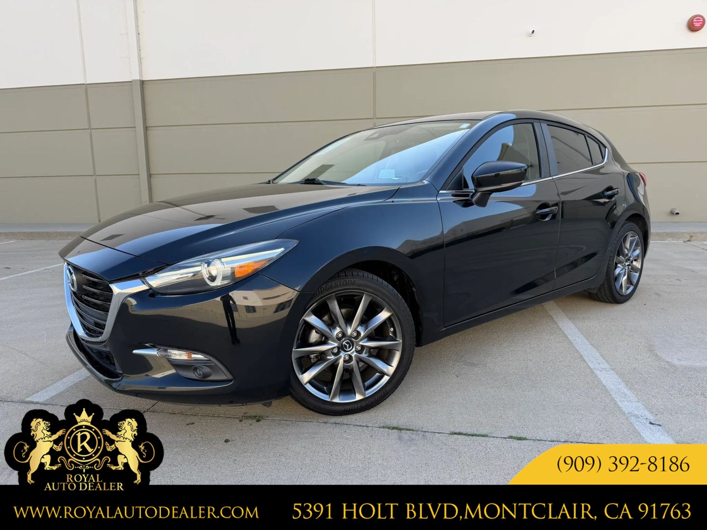 mazda mazda3 2018 3MZBN1M30JM174859 image mazda mazda3 2018 3MZBN1M30JM174859 image