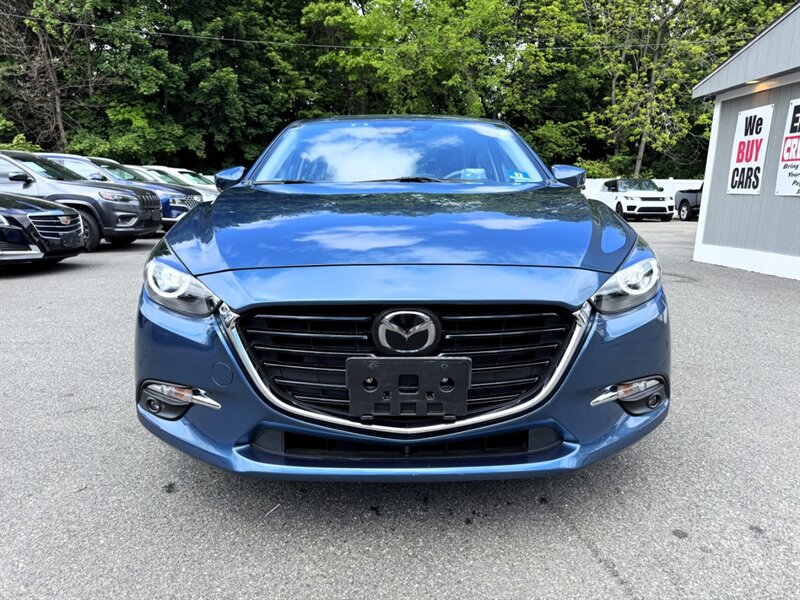 mazda mazda3 2018 3MZBN1W35JM214673 image mazda mazda3 2018 3MZBN1W35JM214673 image