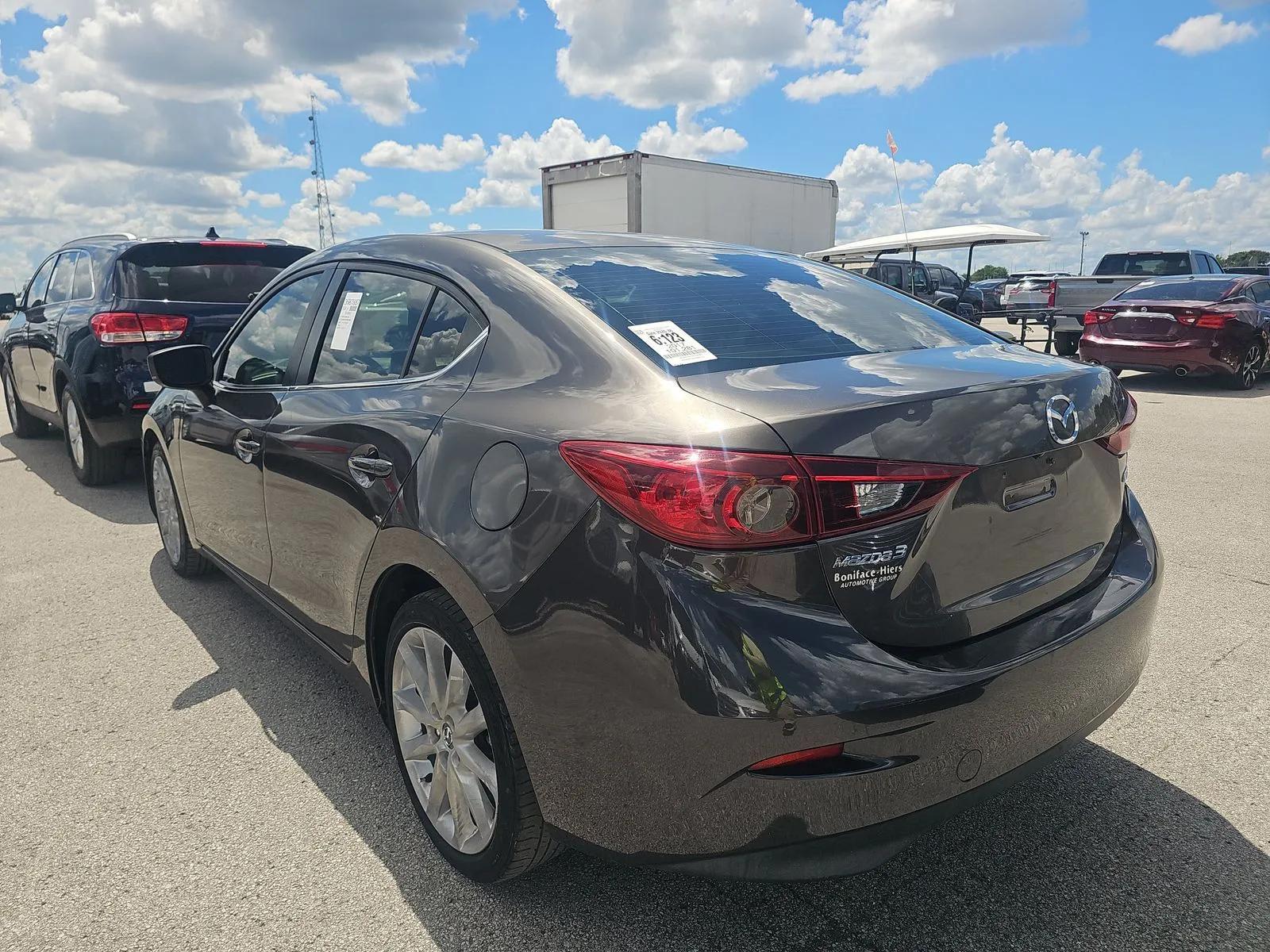 mazda mazda3 2017 3MZBN1V71HM134382 image mazda mazda3 2017 3MZBN1V71HM134382 image