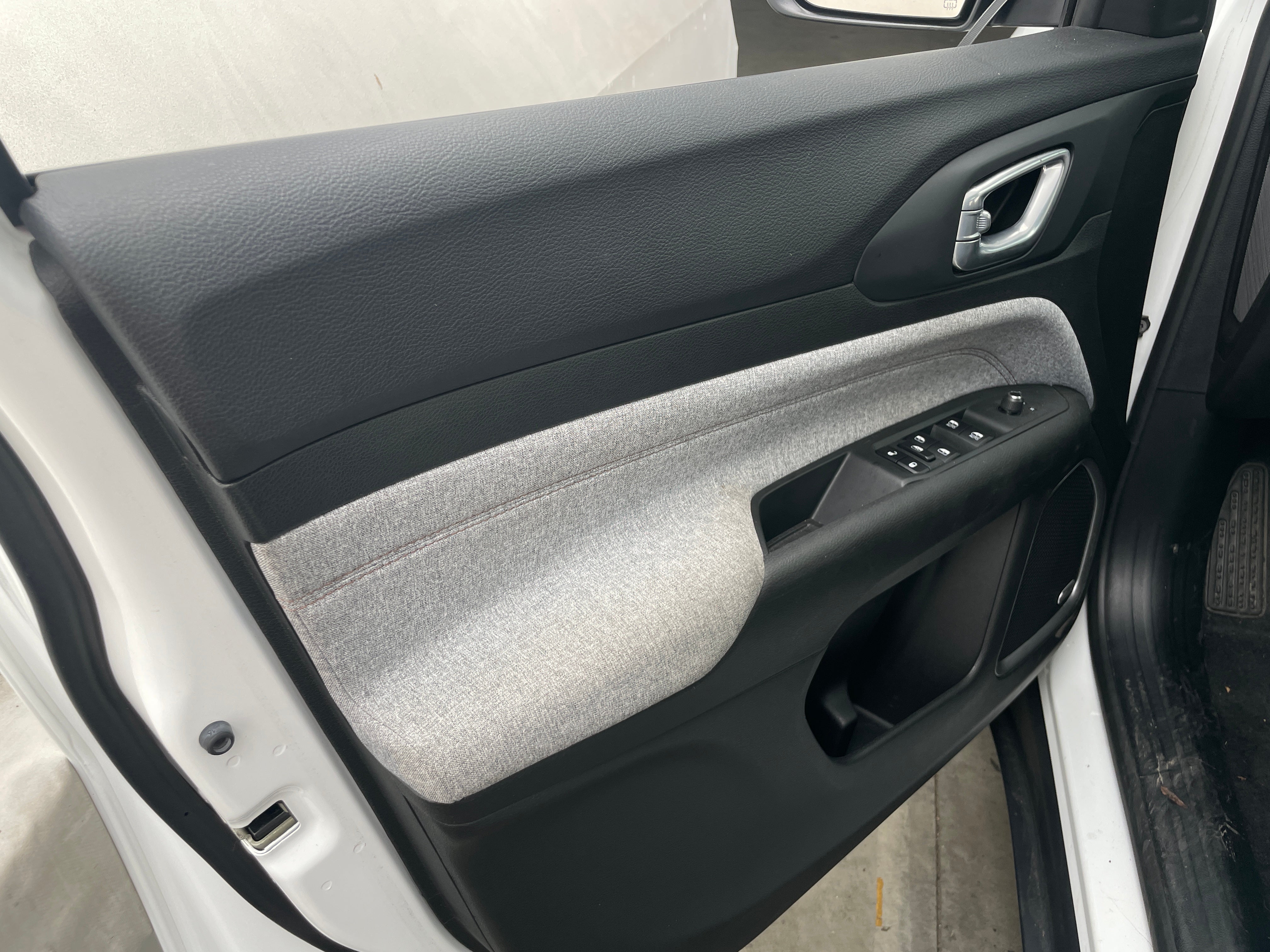 jeep compass 2023 3C4NJDFN3PT503967 image jeep compass 2023 3C4NJDFN3PT503967 image