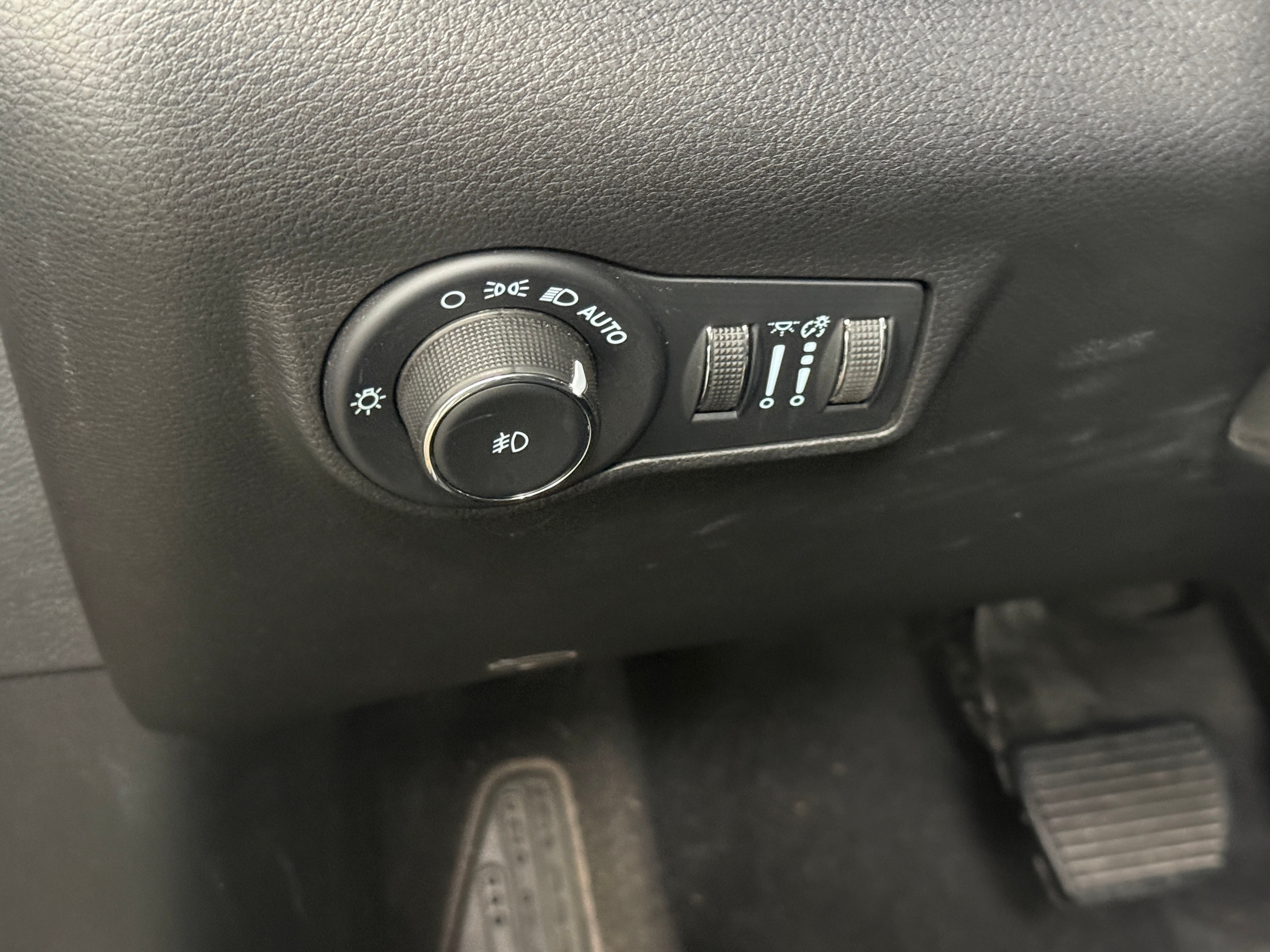 jeep compass 2023 3C4NJDBN1PT546077 image jeep compass 2023 3C4NJDBN1PT546077 image