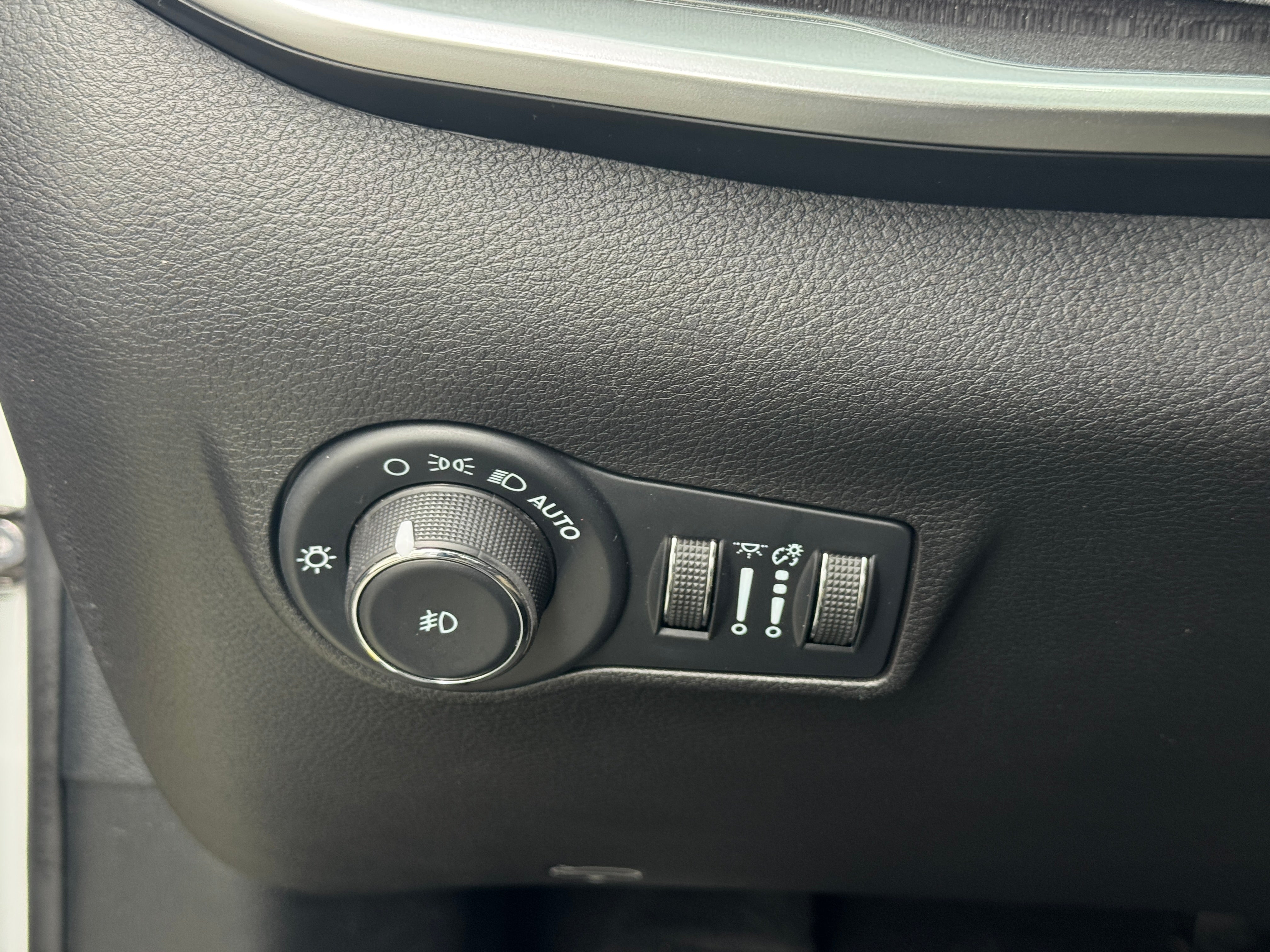 jeep compass 2023 3C4NJDBN8PT553396 image jeep compass 2023 3C4NJDBN8PT553396 image