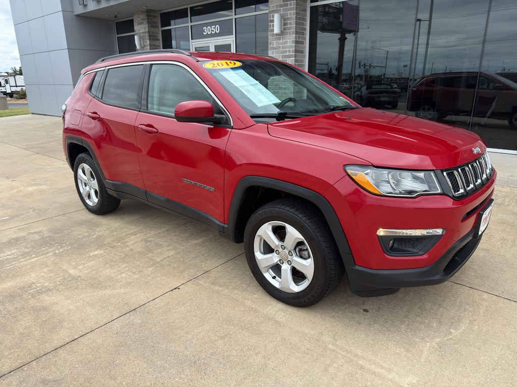 jeep compass 2019 3C4NJDBB1KT648090 image jeep compass 2019 3C4NJDBB1KT648090 image