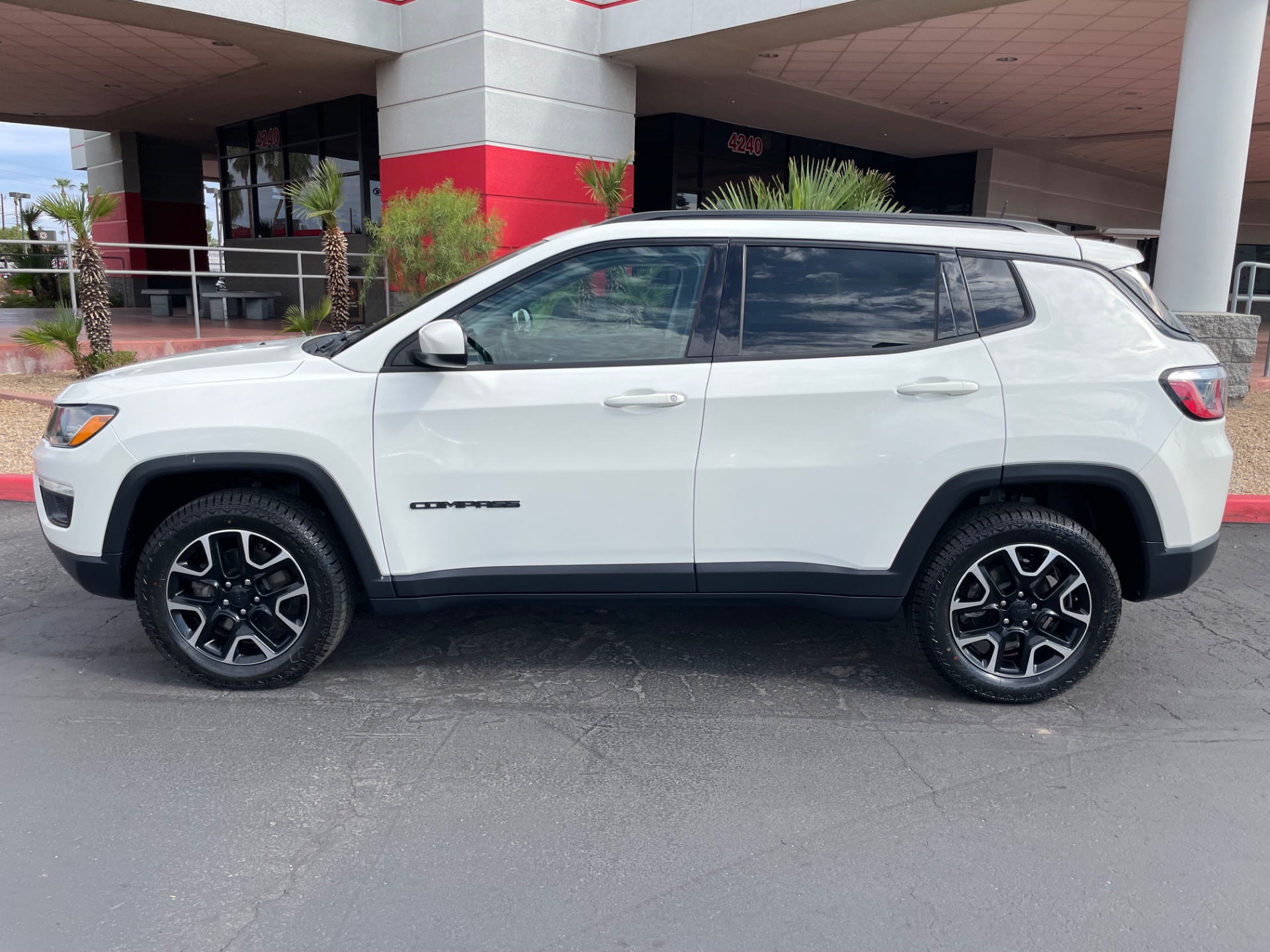 jeep compass 2019 3C4NJDAB6KT849646 image jeep compass 2019 3C4NJDAB6KT849646 image