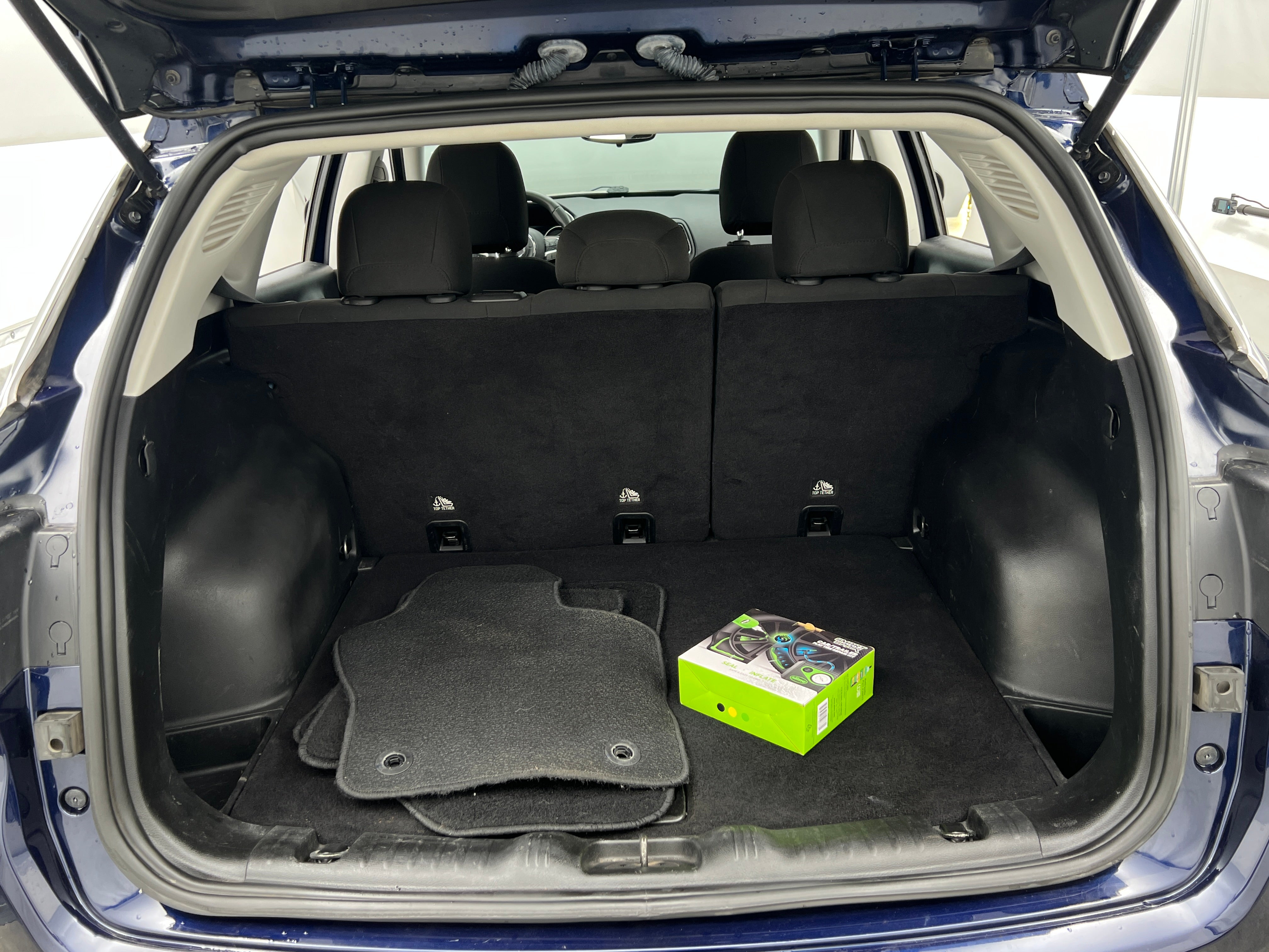 jeep compass 2019 3C4NJDAB8KT602516 image
