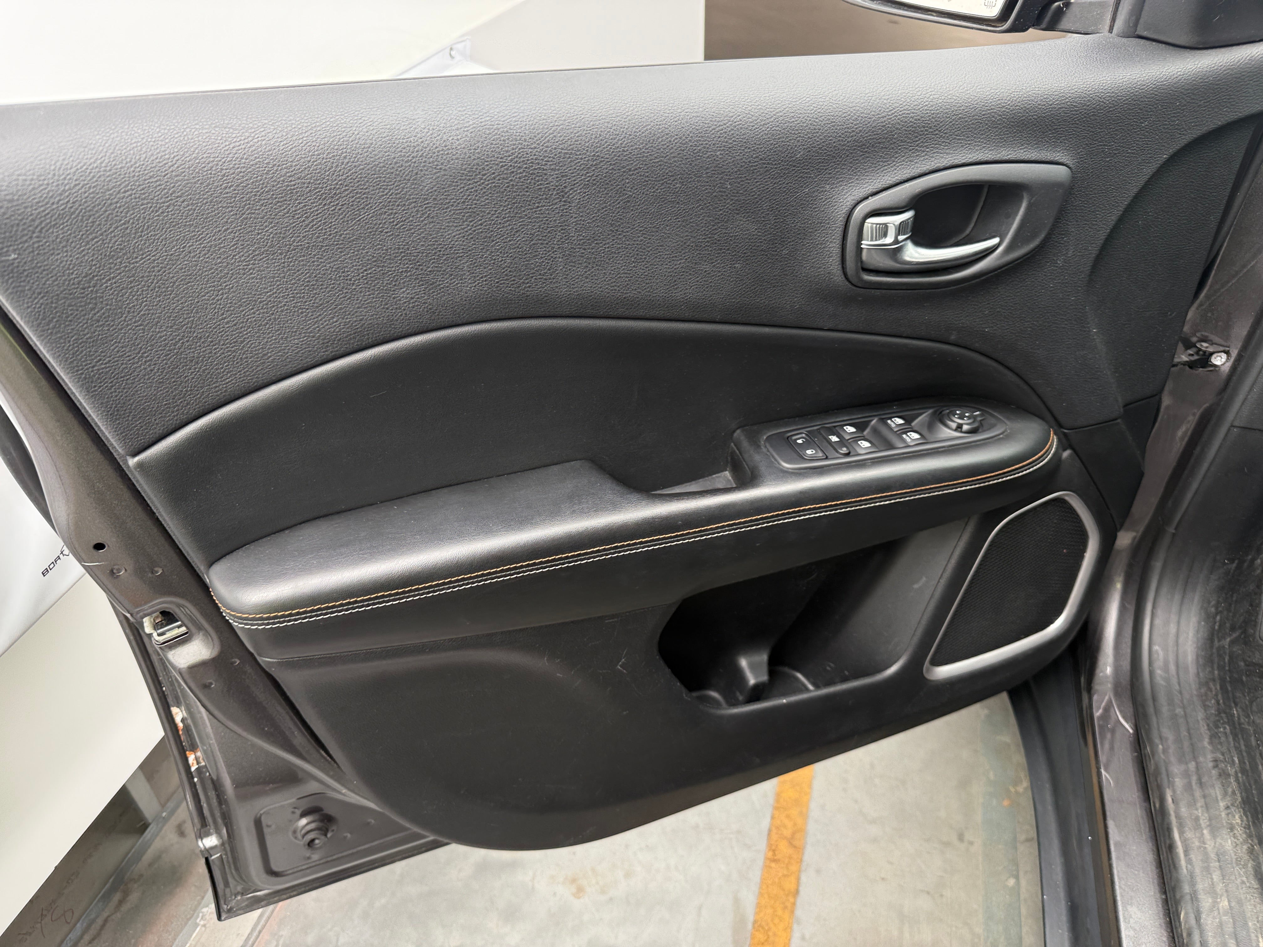 jeep compass 2019 3C4NJDBB3KT807451 image jeep compass 2019 3C4NJDBB3KT807451 image