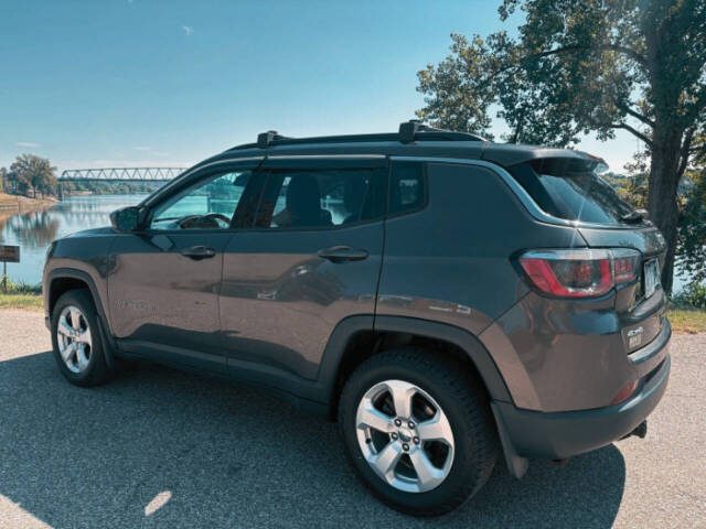 jeep compass 2018 3C4NJDBB5JT393863 image jeep compass 2018 3C4NJDBB5JT393863 image