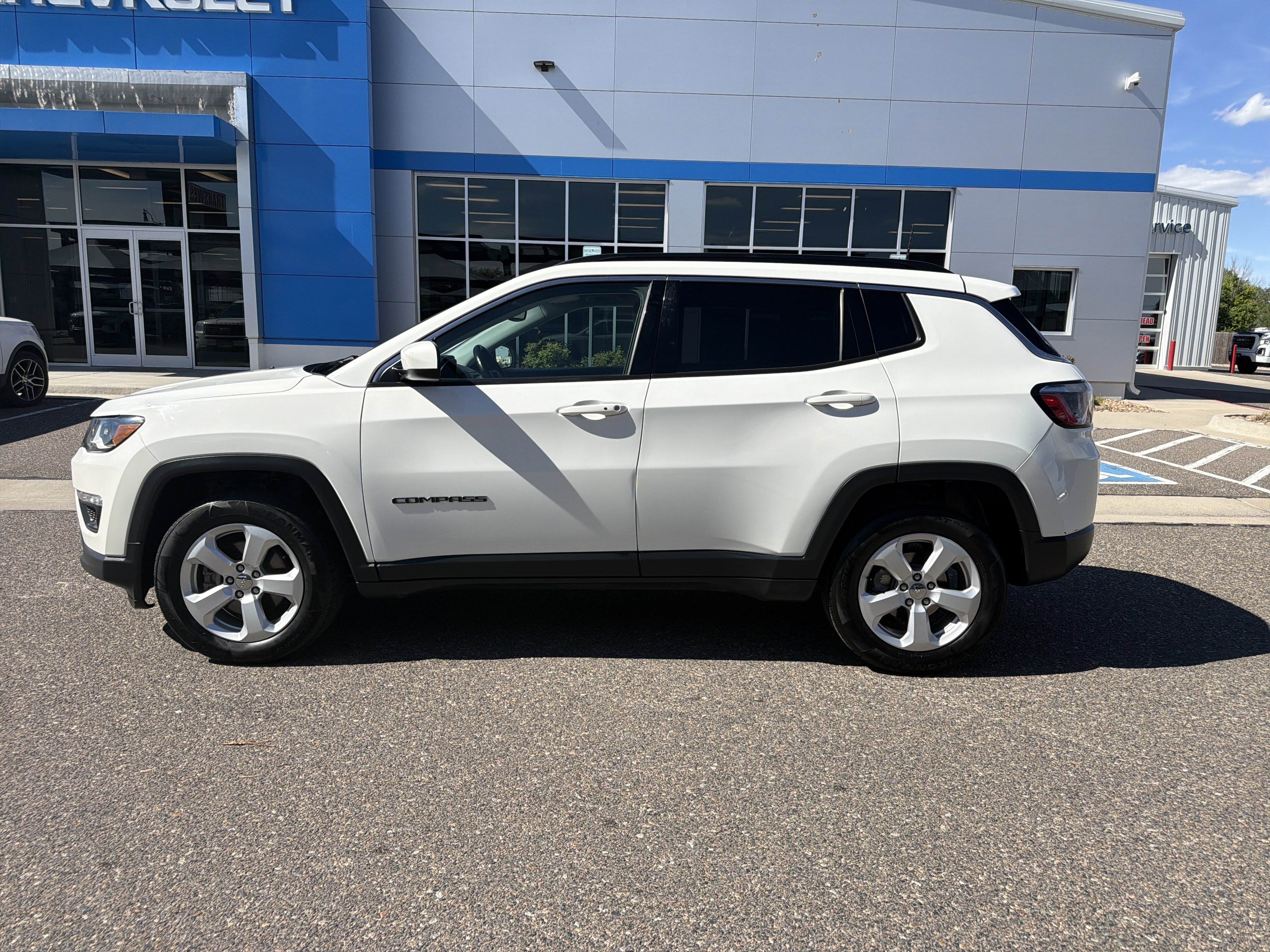 jeep compass 2018 3C4NJDBB5JT331699 image jeep compass 2018 3C4NJDBB5JT331699 image